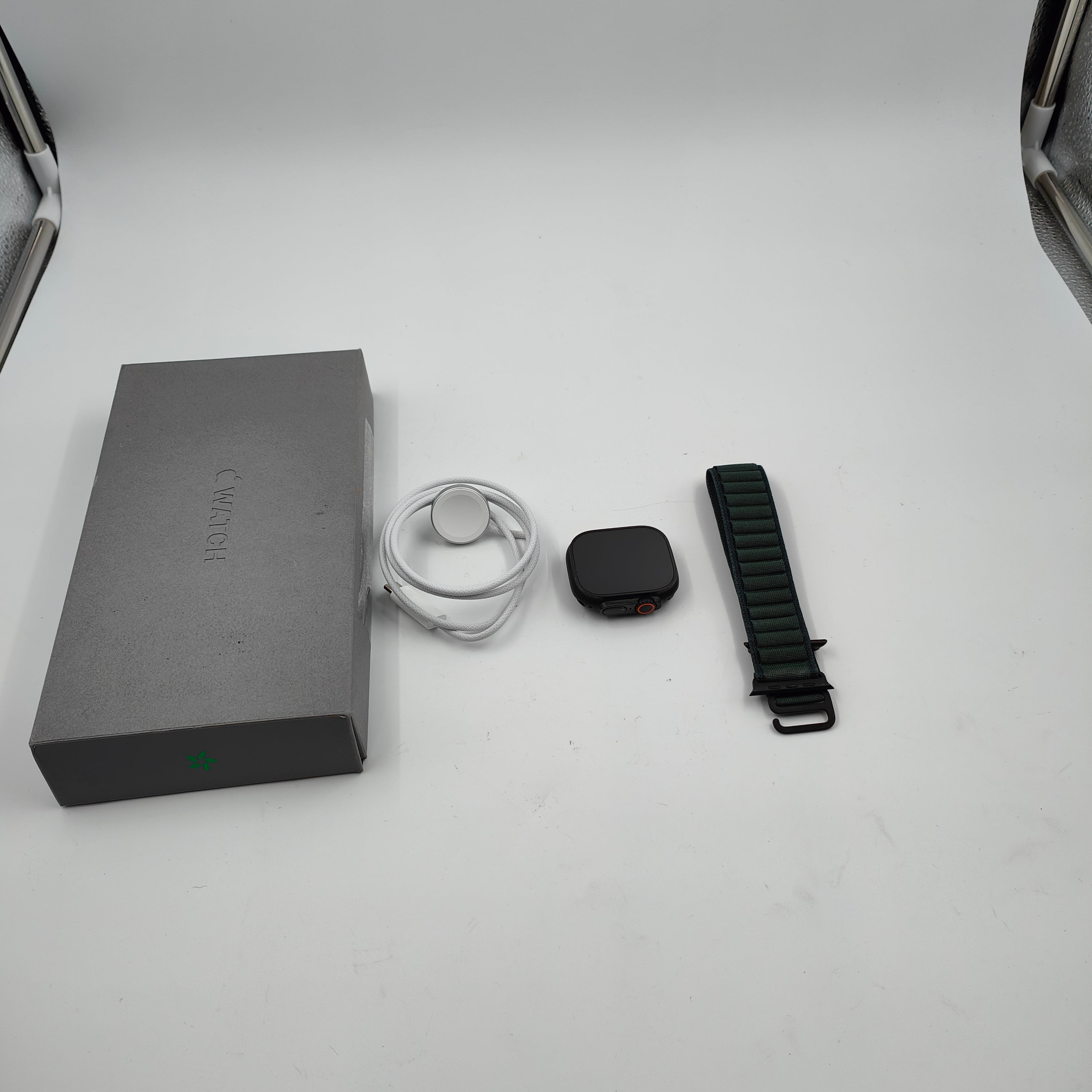 Apple Watch Ultra 2 4G 49mm Zwart Alpine Band Groen L