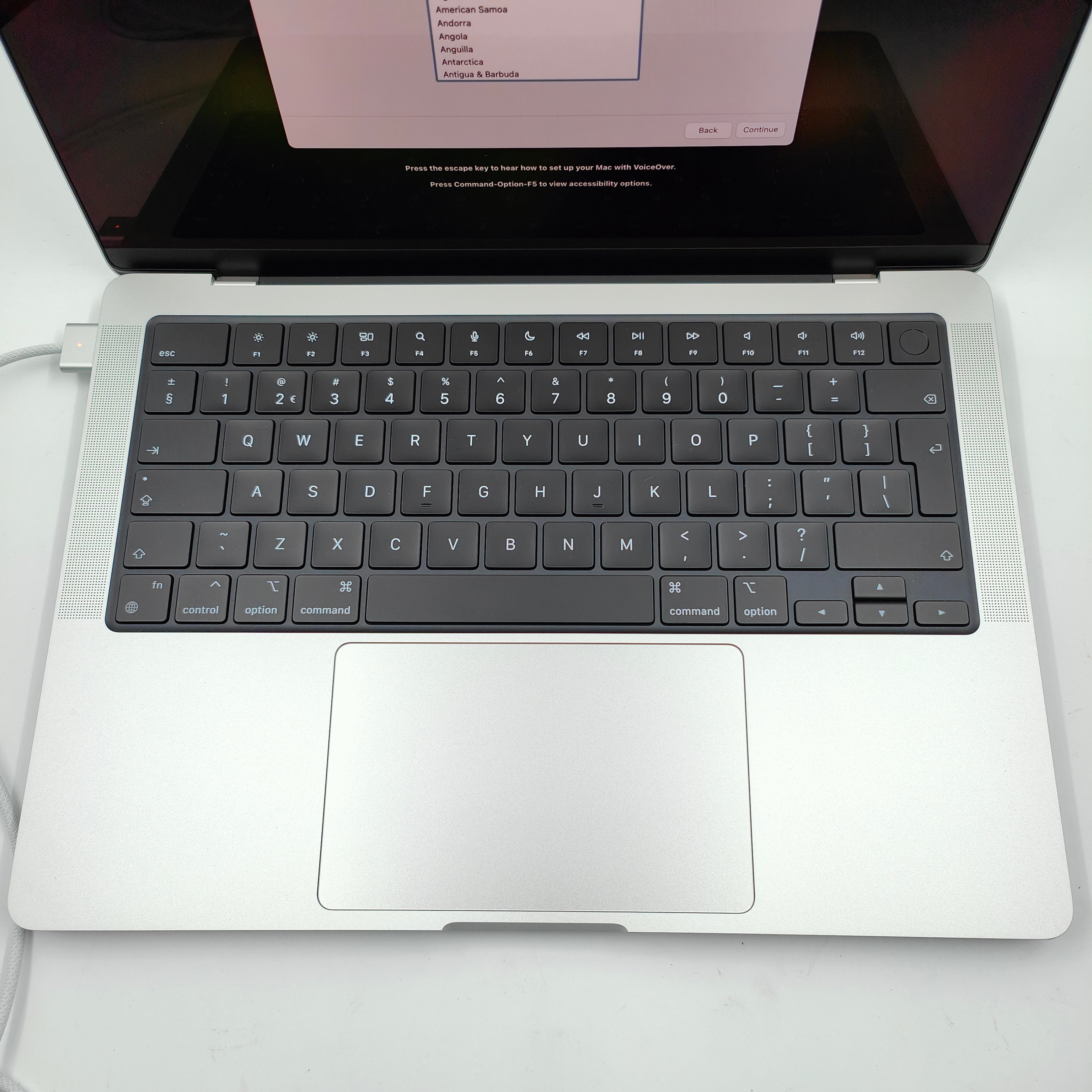 Apple MacBook Pro 14" 2023 M3 Pro (11/14) 18GB/512GB Silber QWERTZ