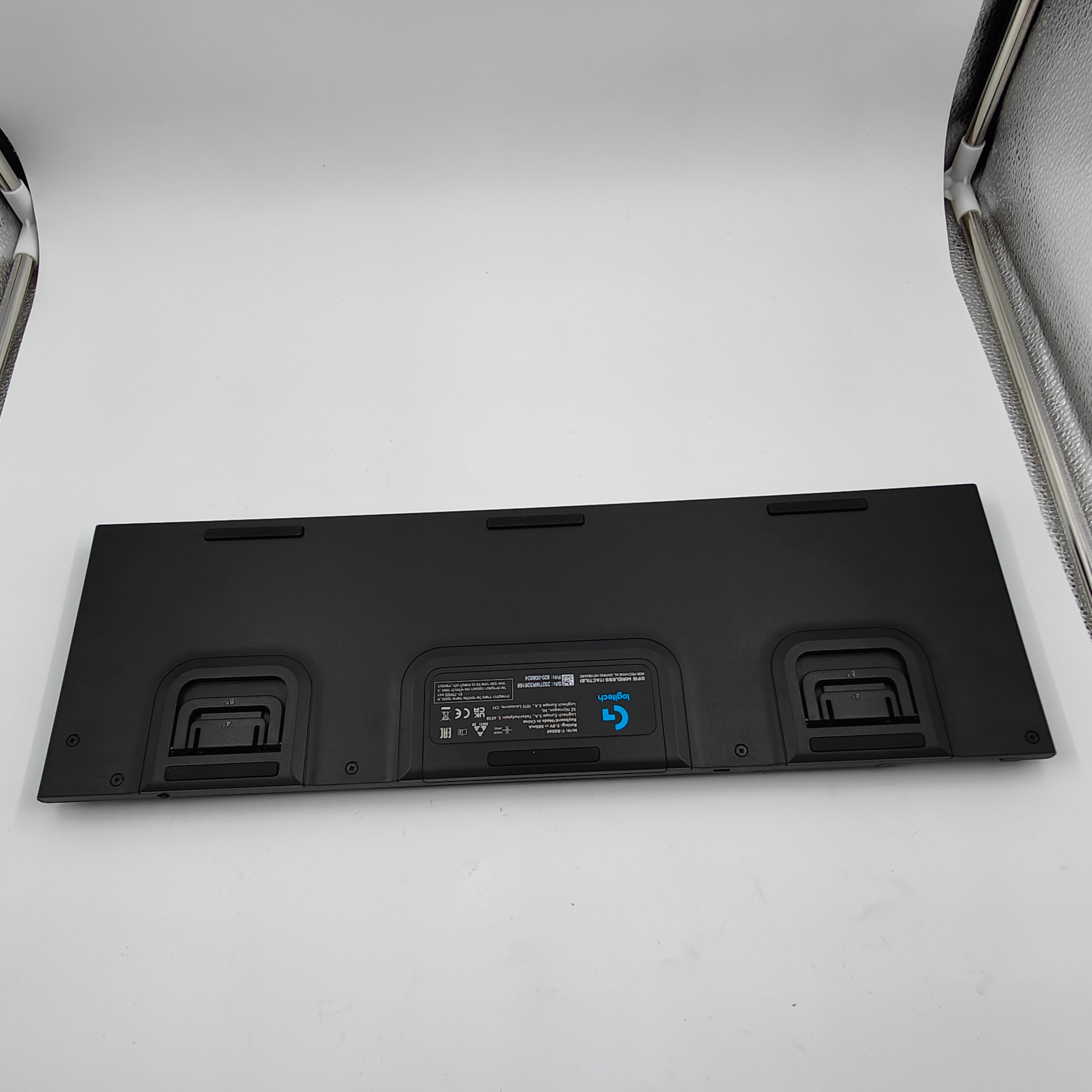 Logitech G 15 Lightspeed Kabellose RGB Mechanische Gaming QWERTZ-Tastatur