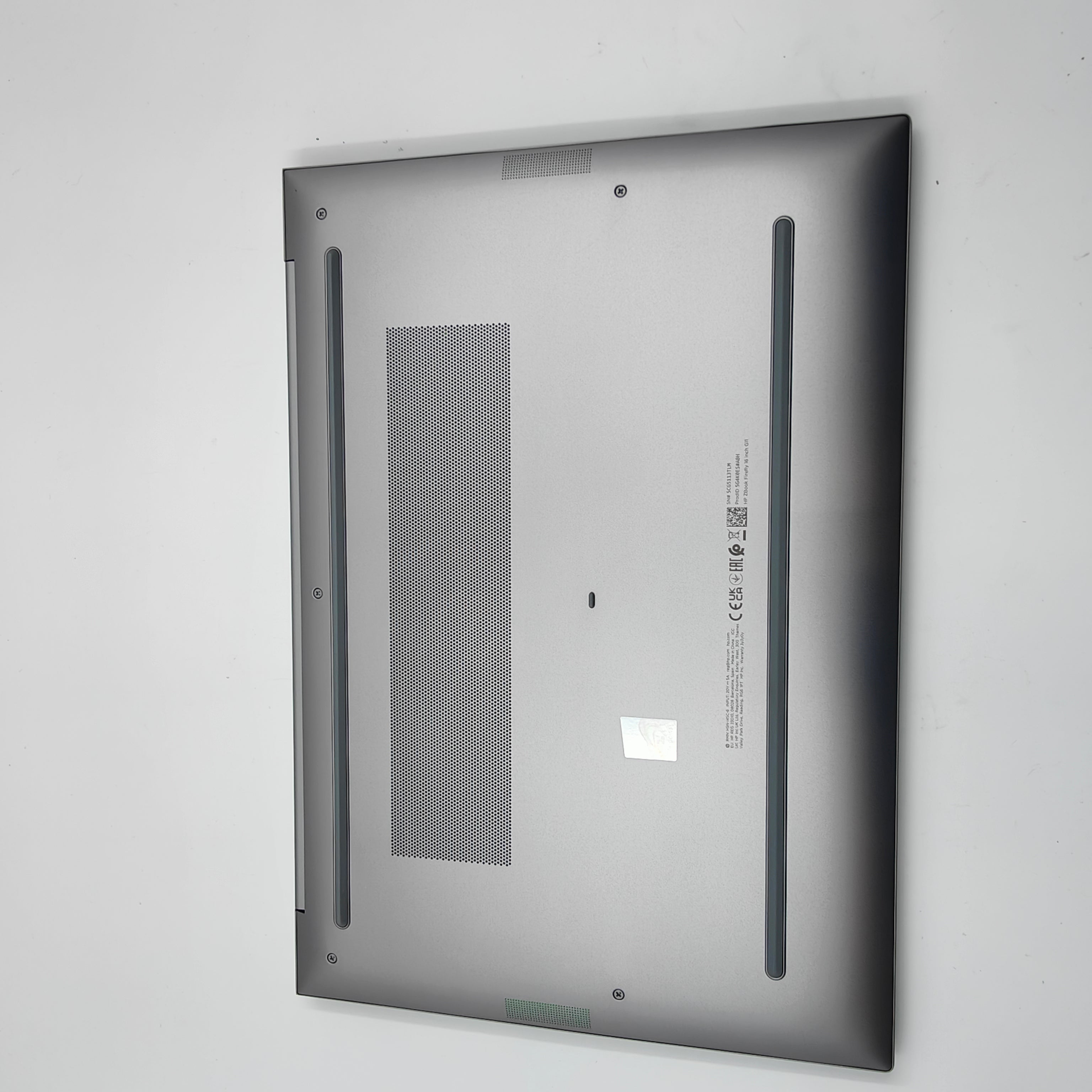 HP ZBook Firefly 16 G11 - 5G4K0ES QWERTY