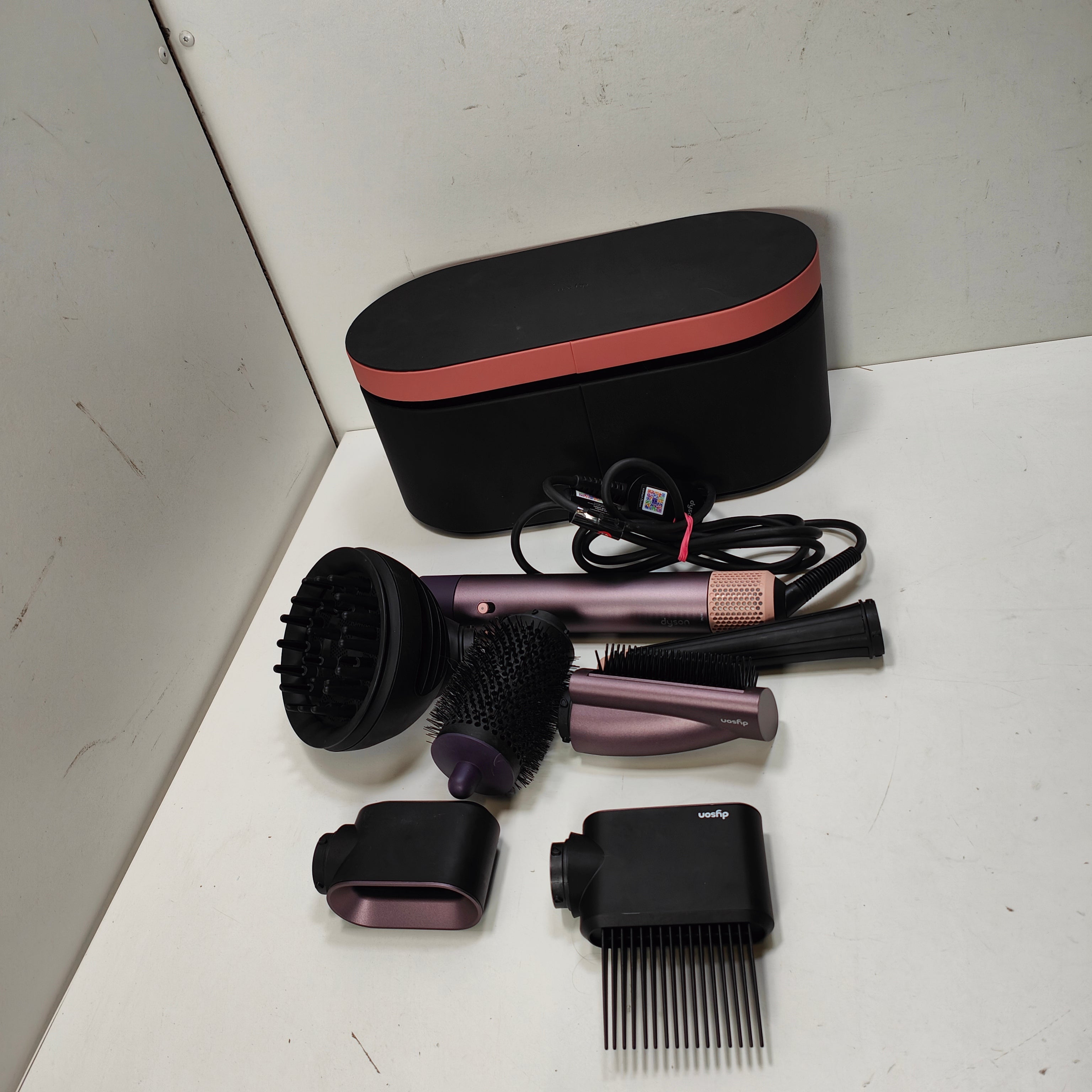 Dyson Airwrap i.d. Lockig + Kraus Jasper Plum