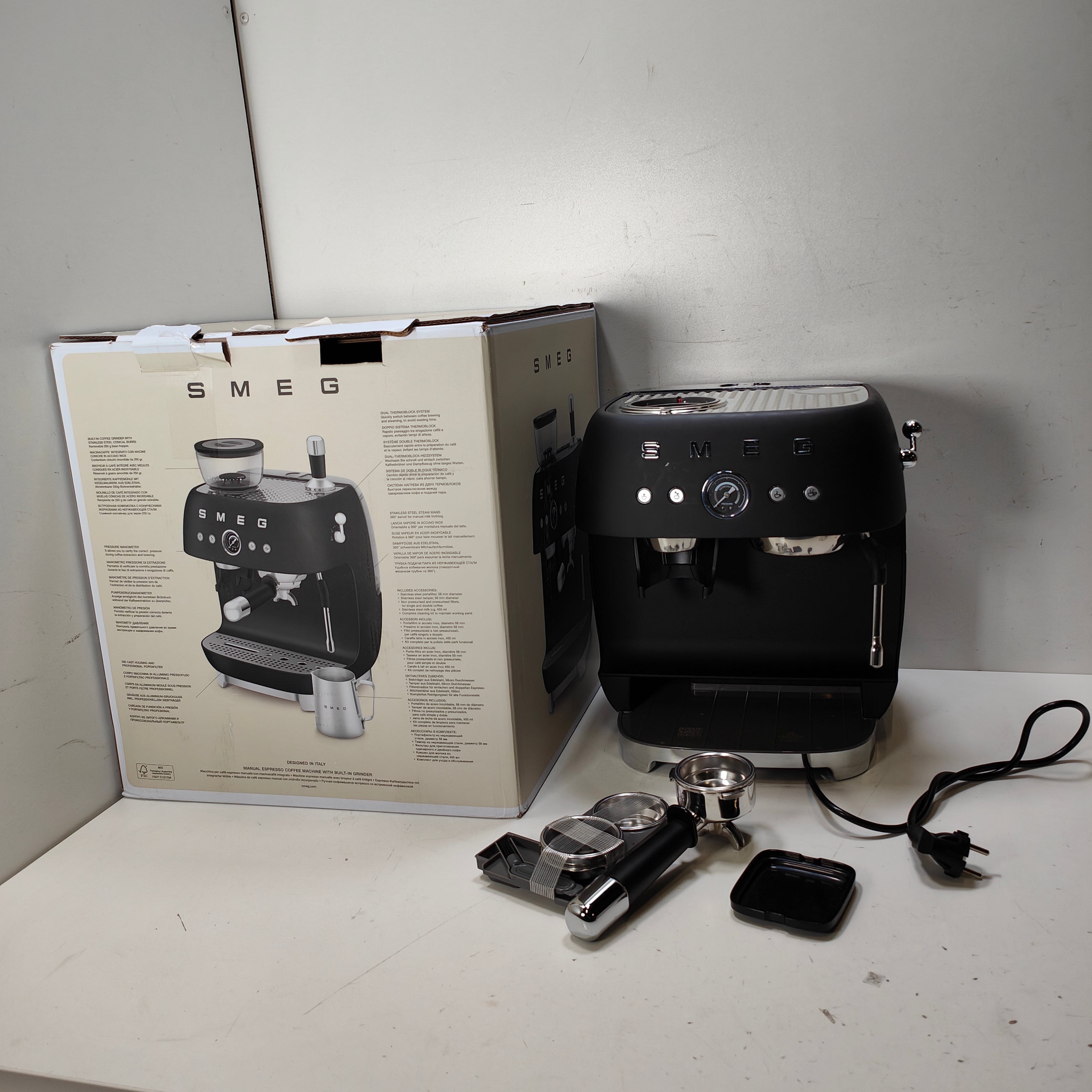 SMEG EGF03BLMEU Mat Zwart