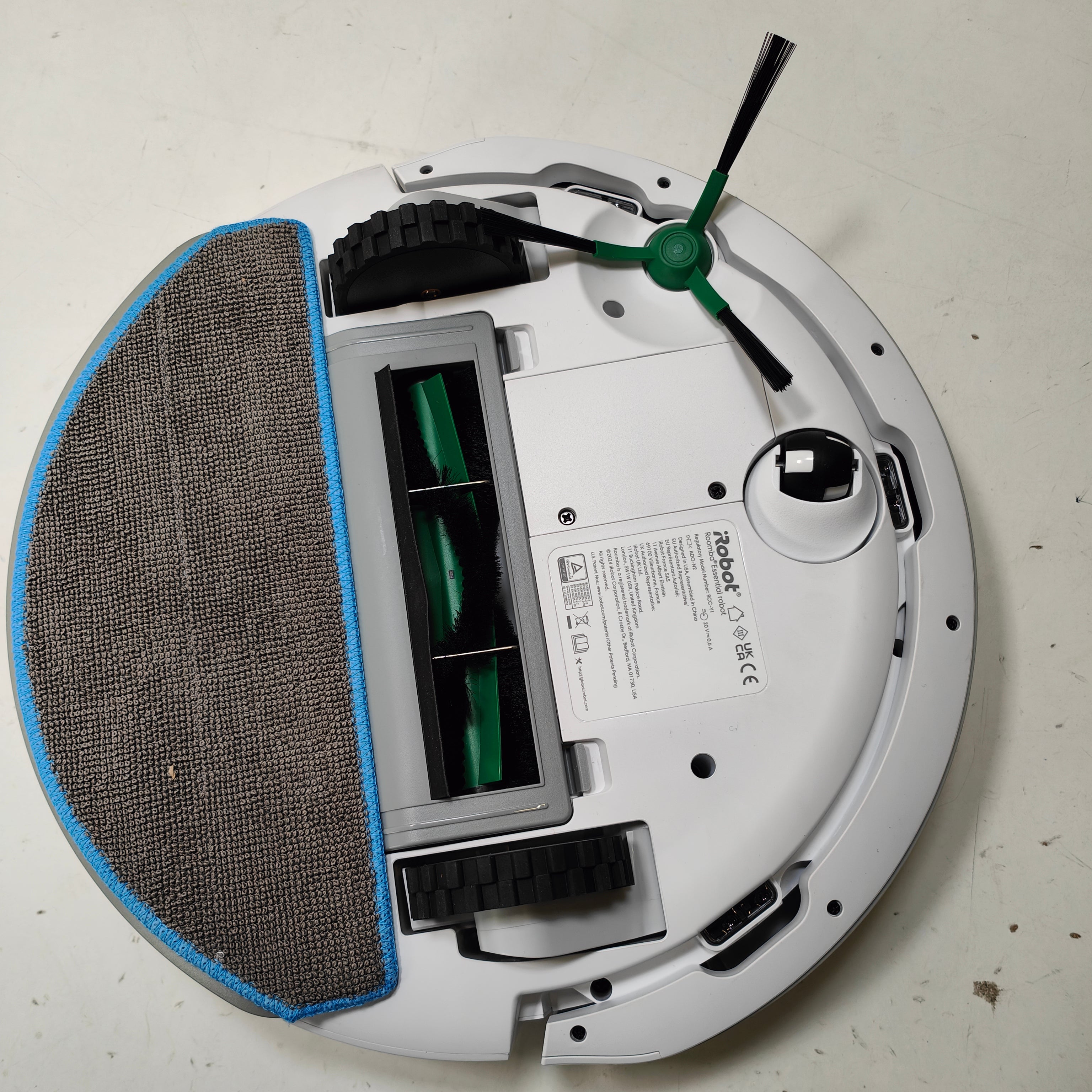 iRobot Roomba Combo Essential Y011240
