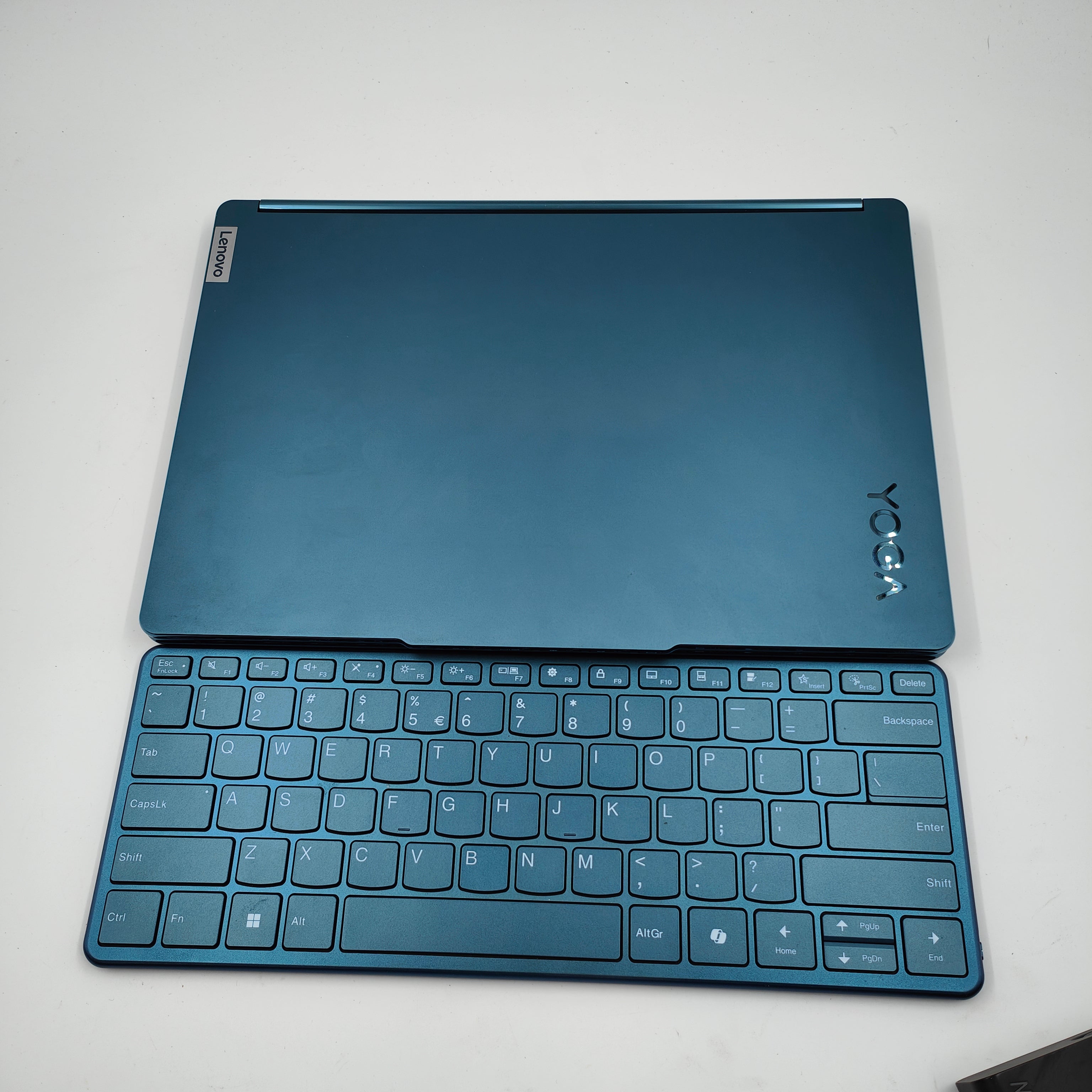 Lenovo Yoga Book 9 83FF002WMH QWERTY