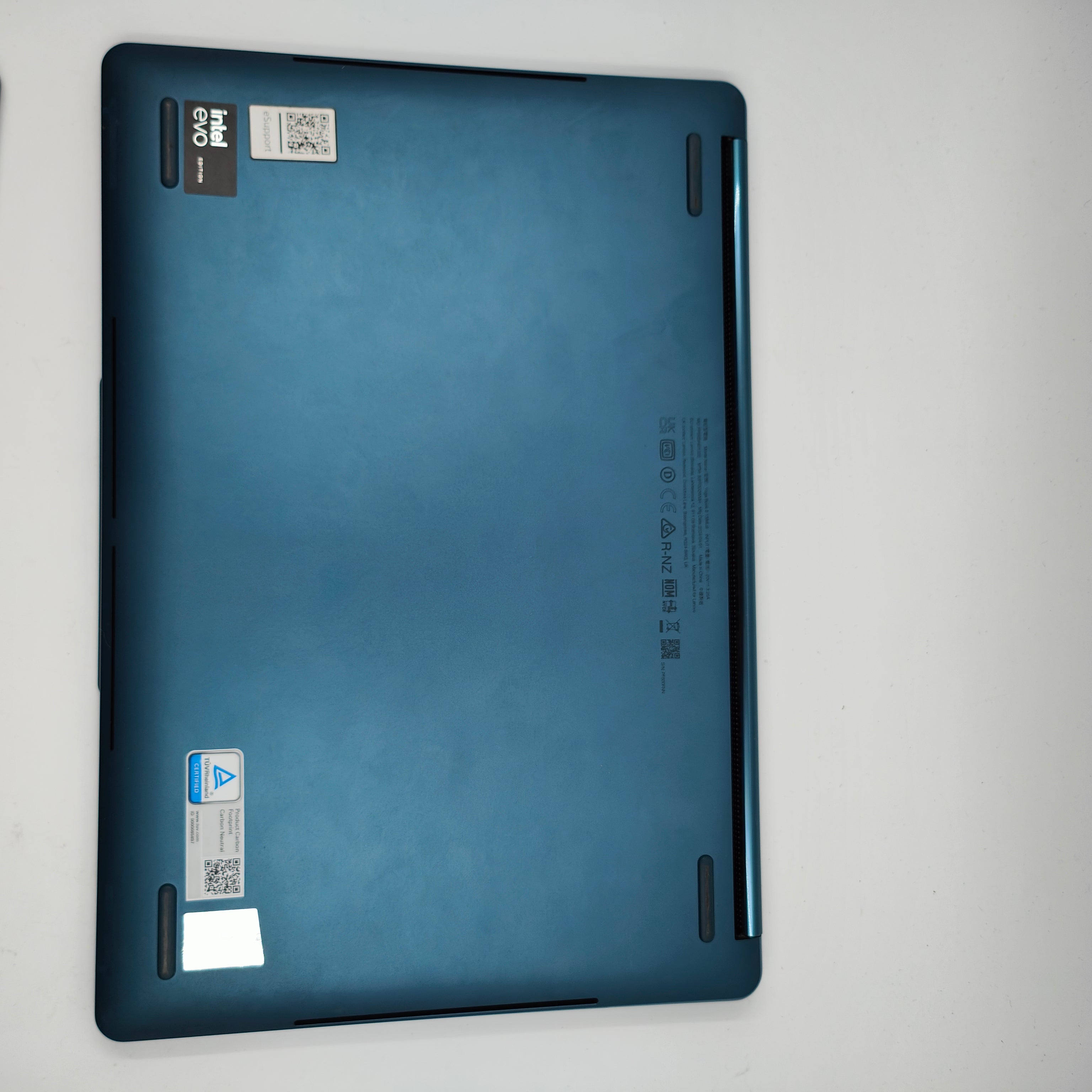 Lenovo Yoga Book 9 83FF002WMH QWERTY