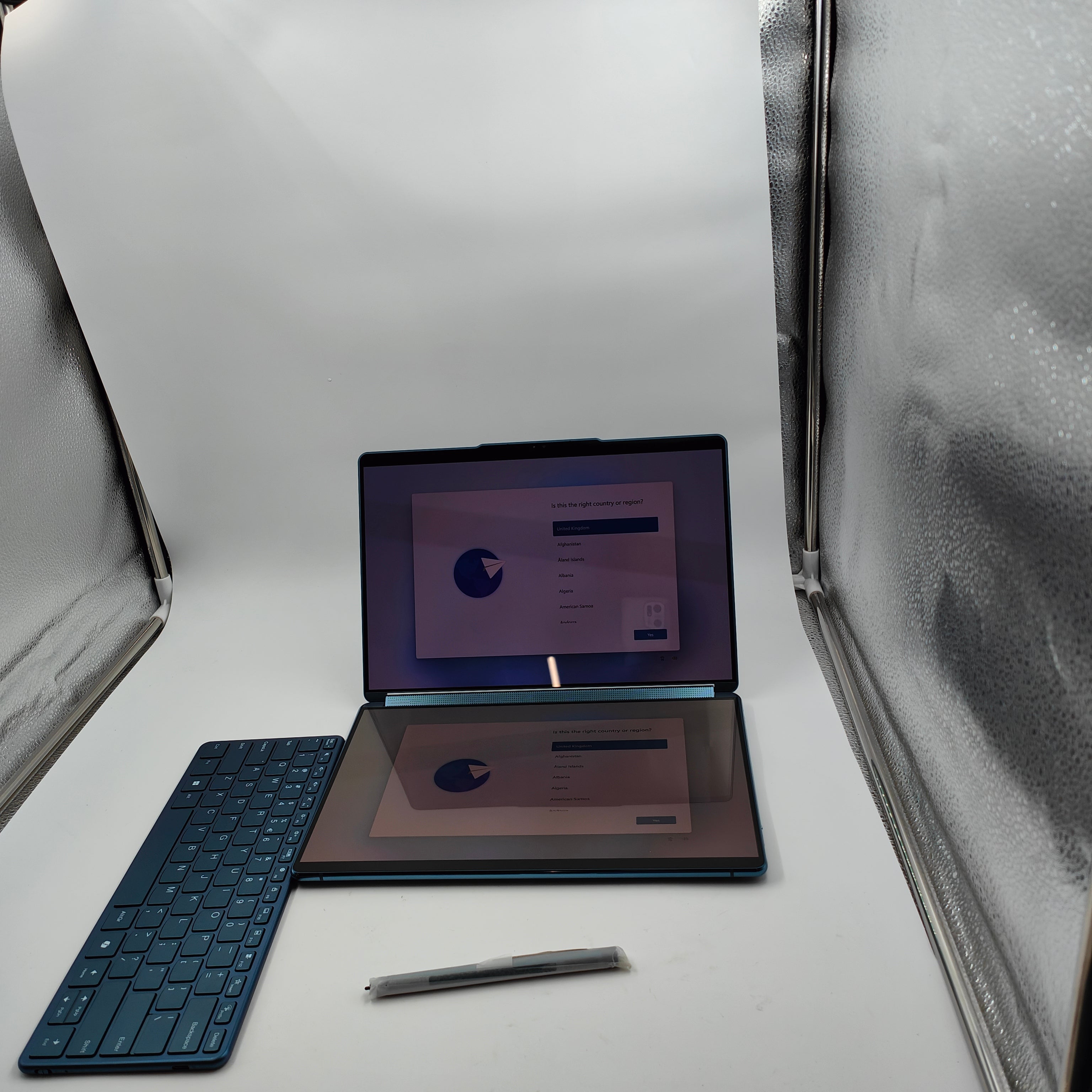 Lenovo Yoga Book 9 83FF002WMH QWERTY