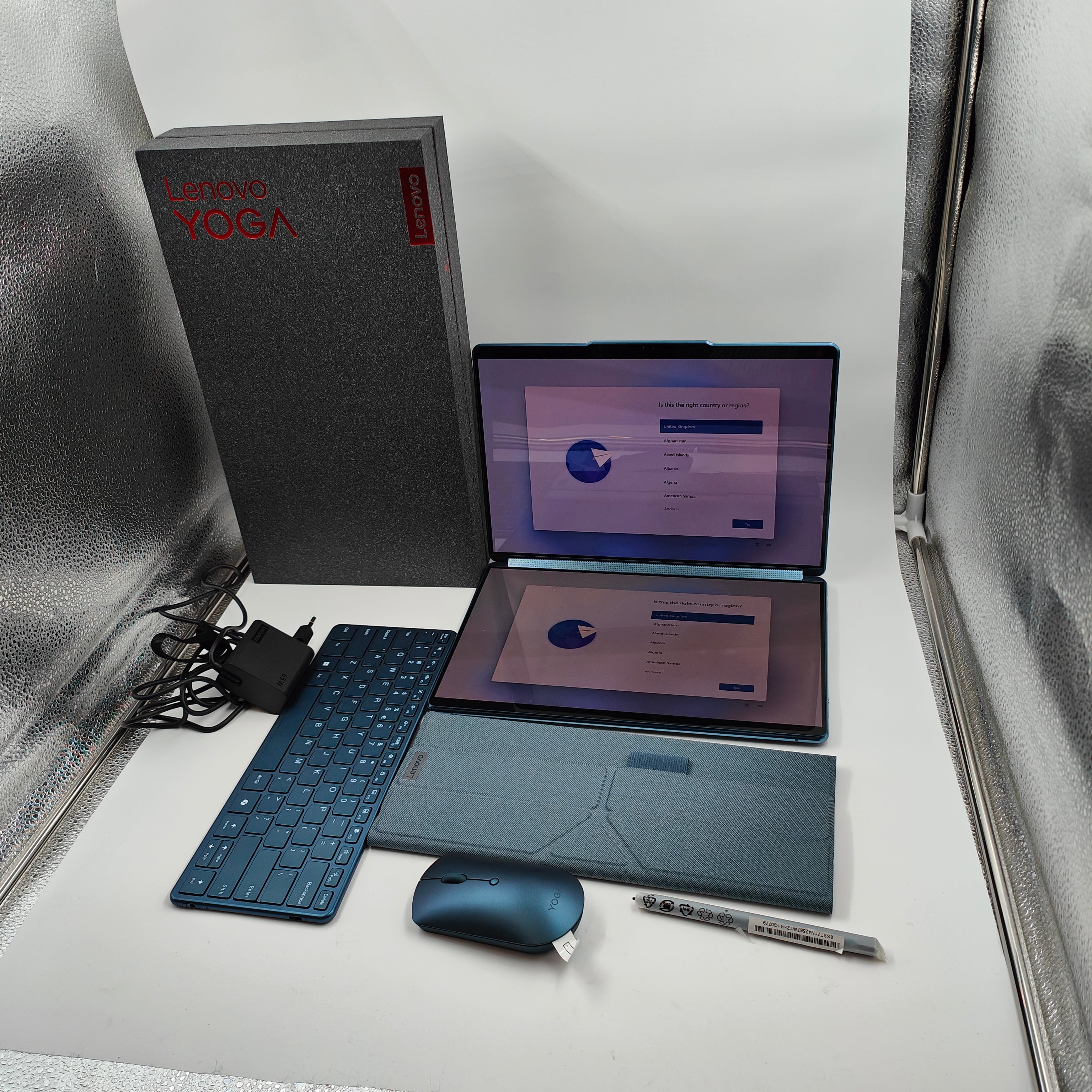 Lenovo Yoga Book 9 83FF002WMH QWERTY