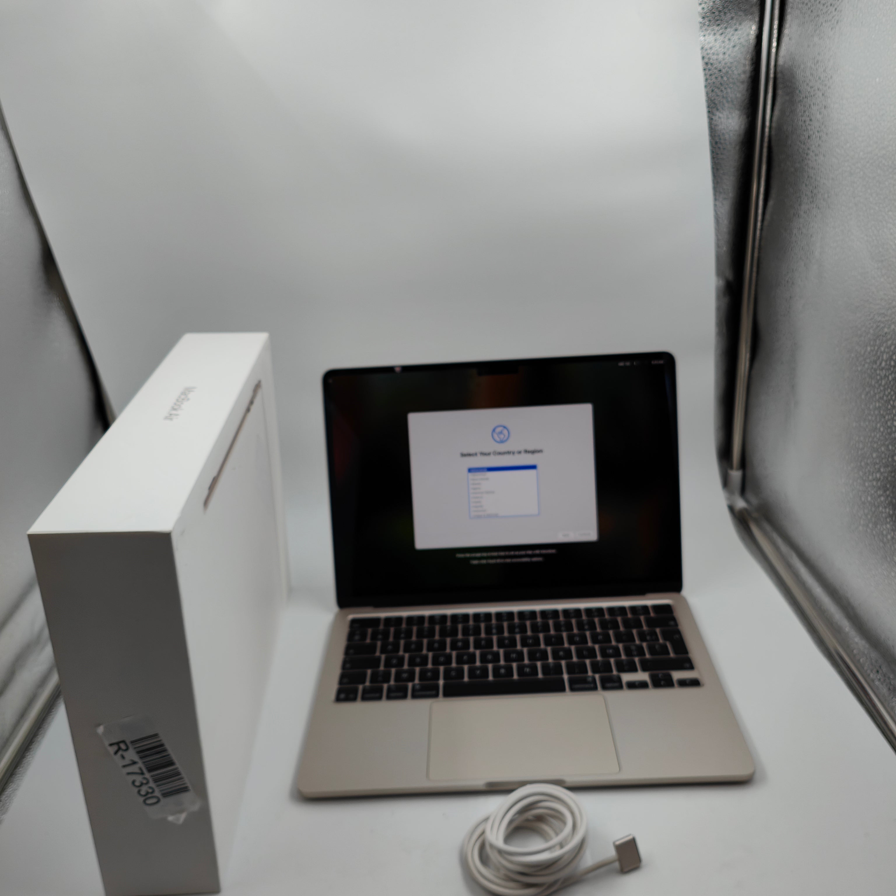 Apple MacBook Air 13" (2025) M4 (10/8) 16GB/256GB Sternenlicht AZERTY
