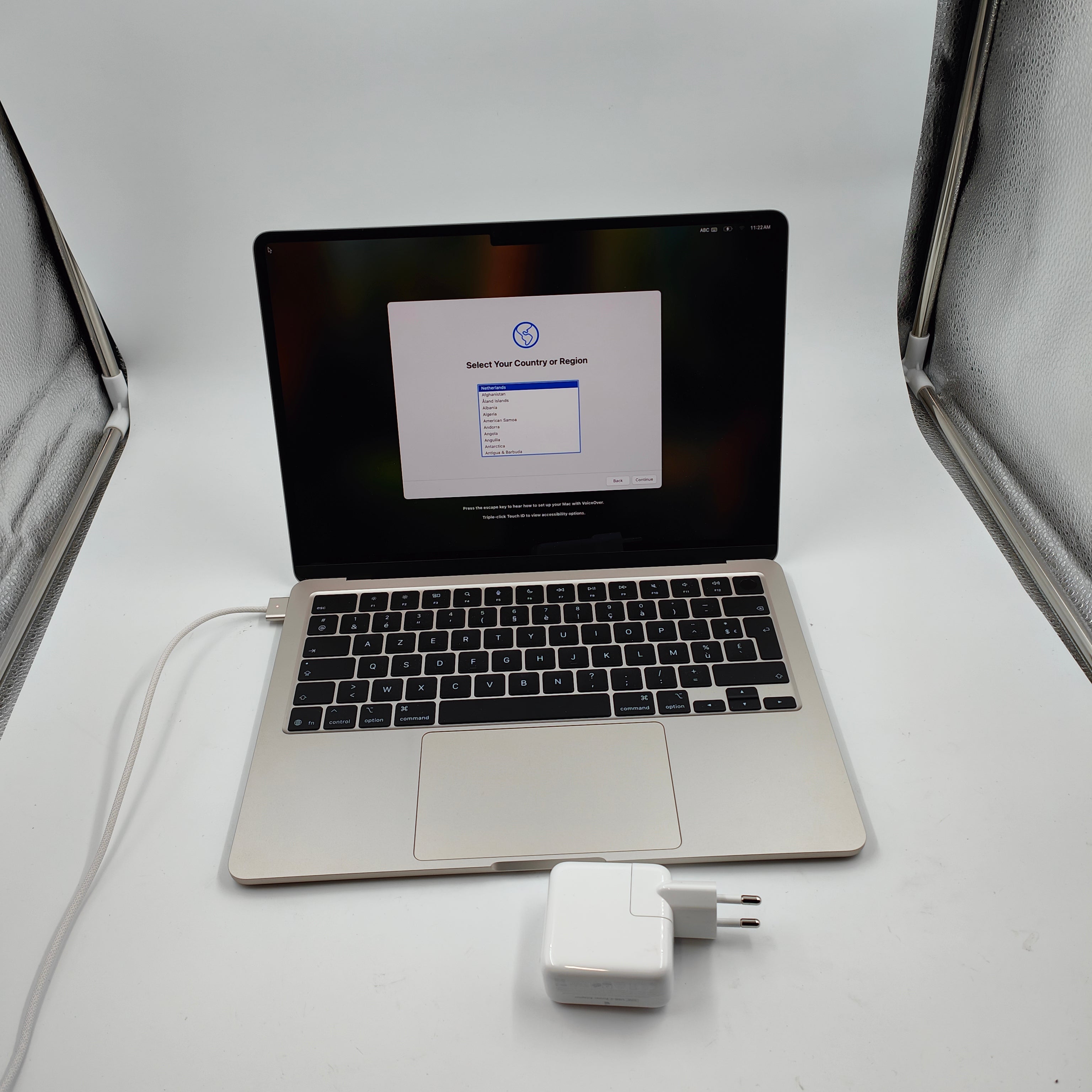 Apple MacBook Air 13" (2025) M4 (10/8) 16GB/256GB Sternenlicht AZERTY