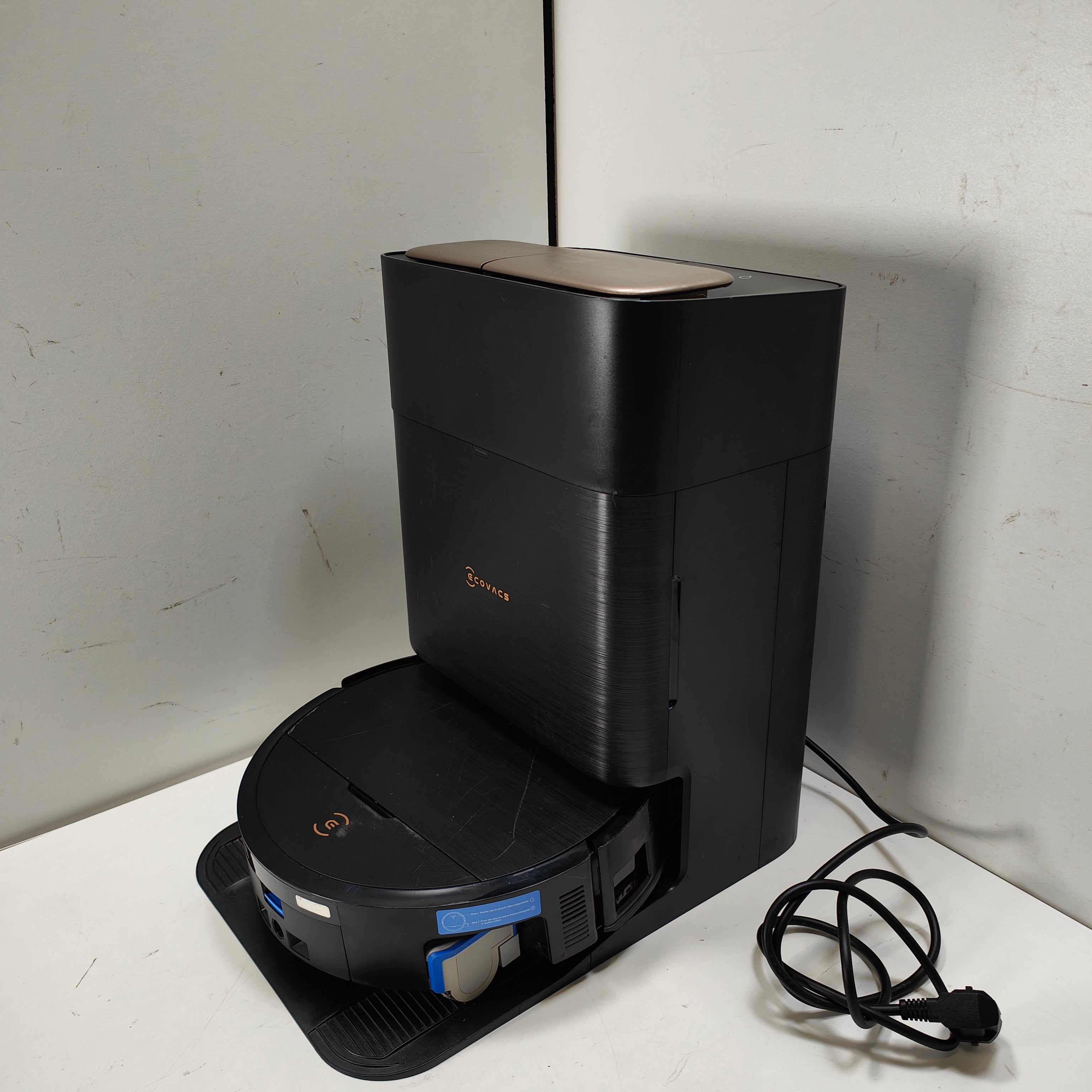 Ecovacs Deebot X9 Pro OMNI Schwarz