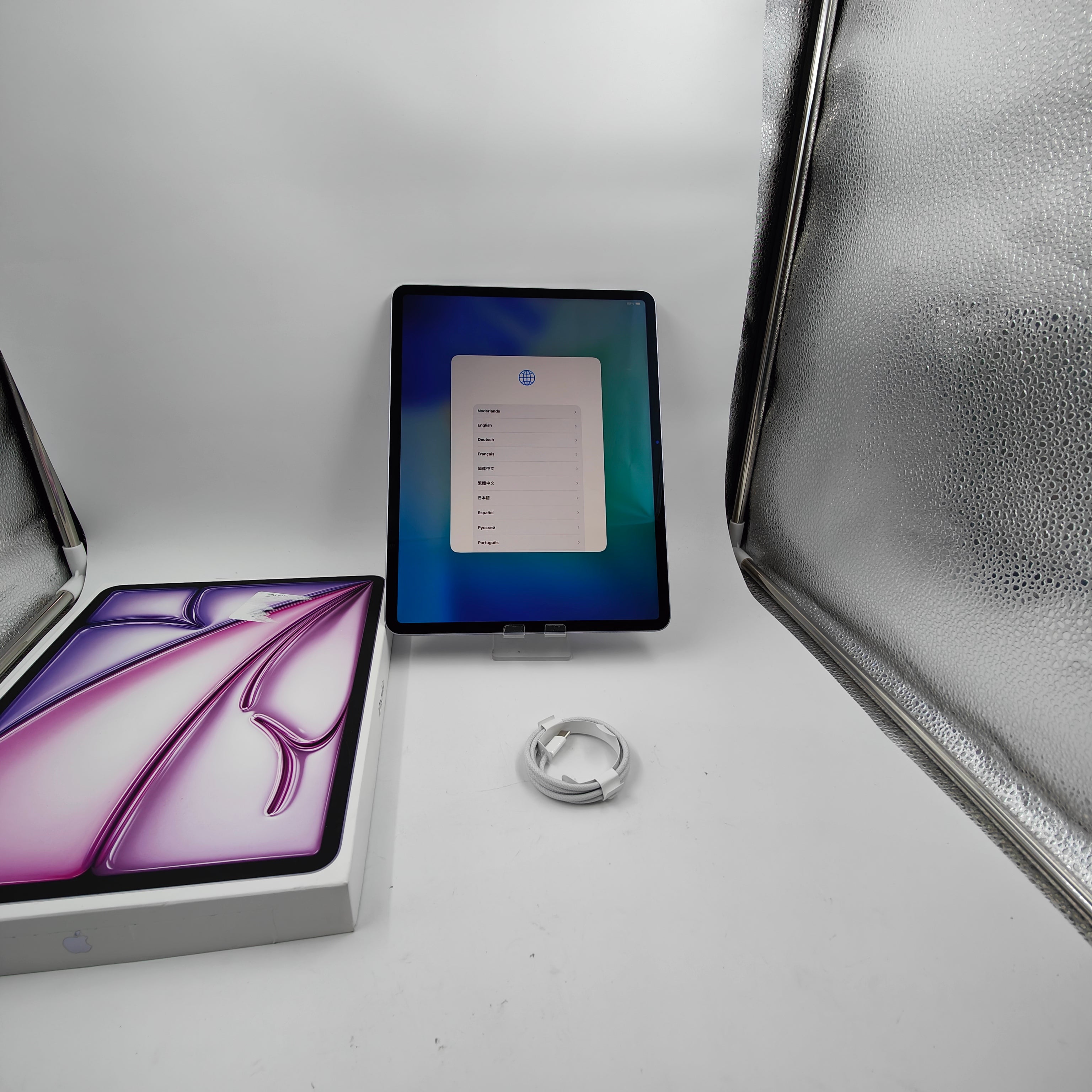 Apple iPad Air (2025) 13 Zoll 128GB WLAN Lila