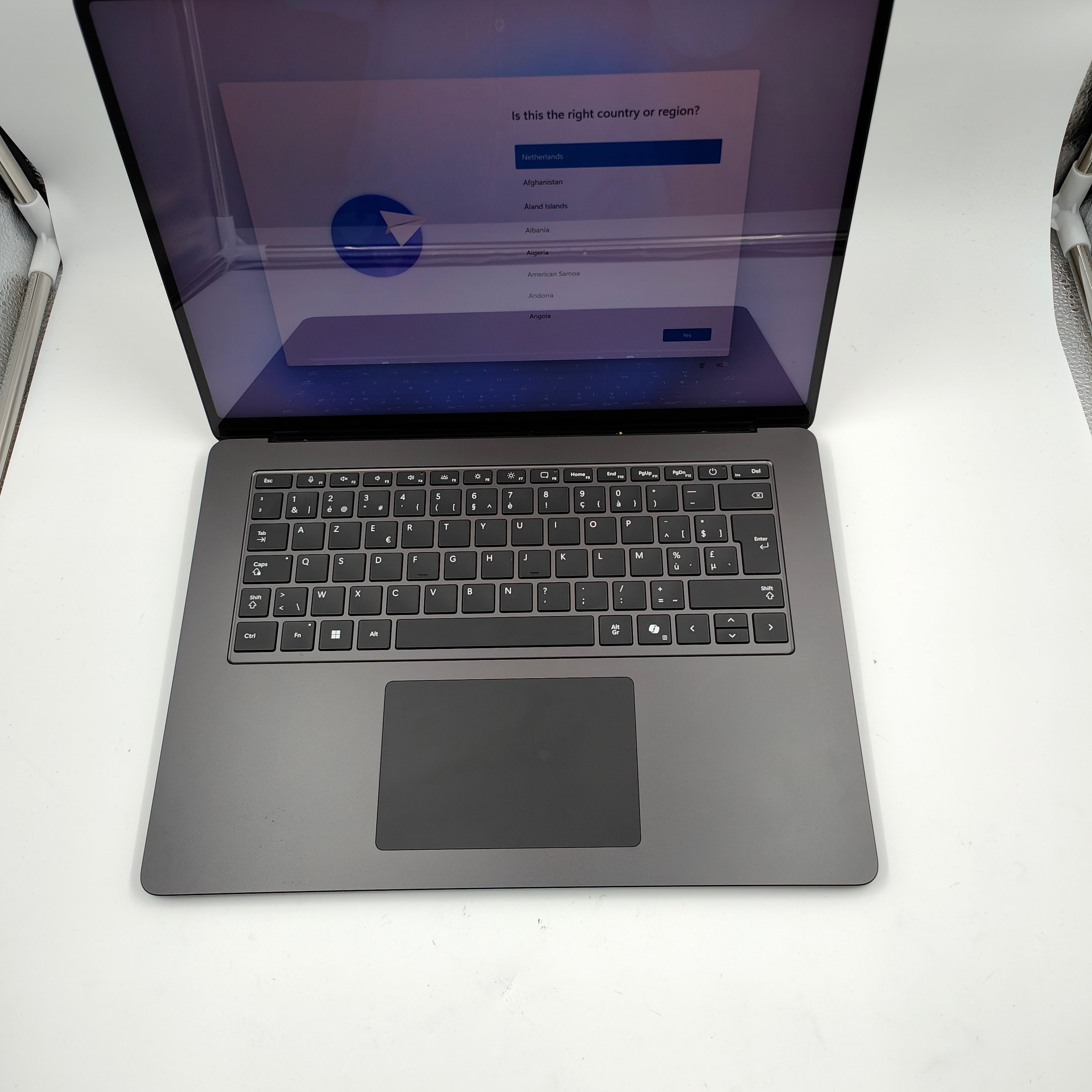 Microsoft Surface Laptop Copilot+ PC Elite X1E-80-100 16GB RAM 512GB SSD Schwarz AZERTY