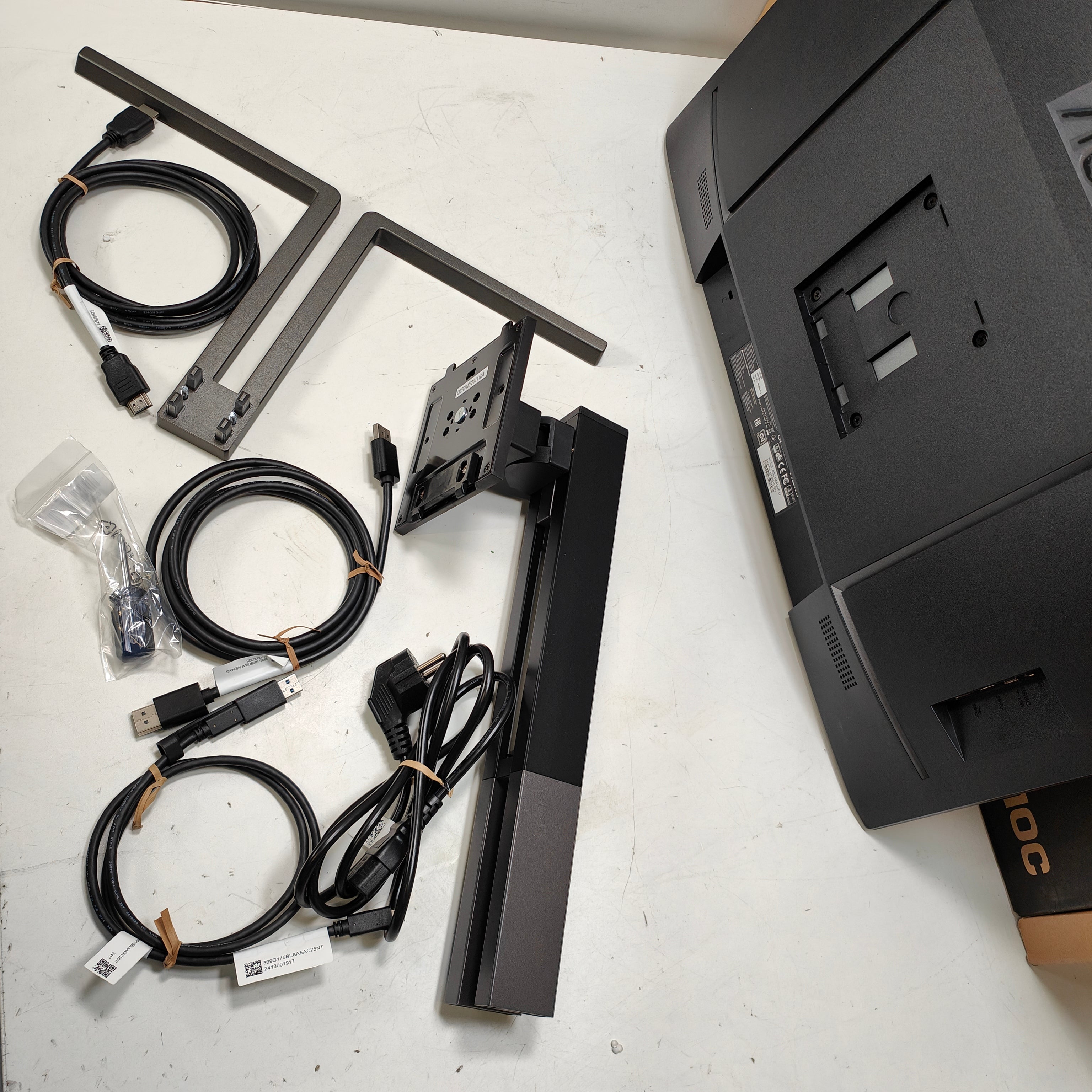 AOC U27U3CV