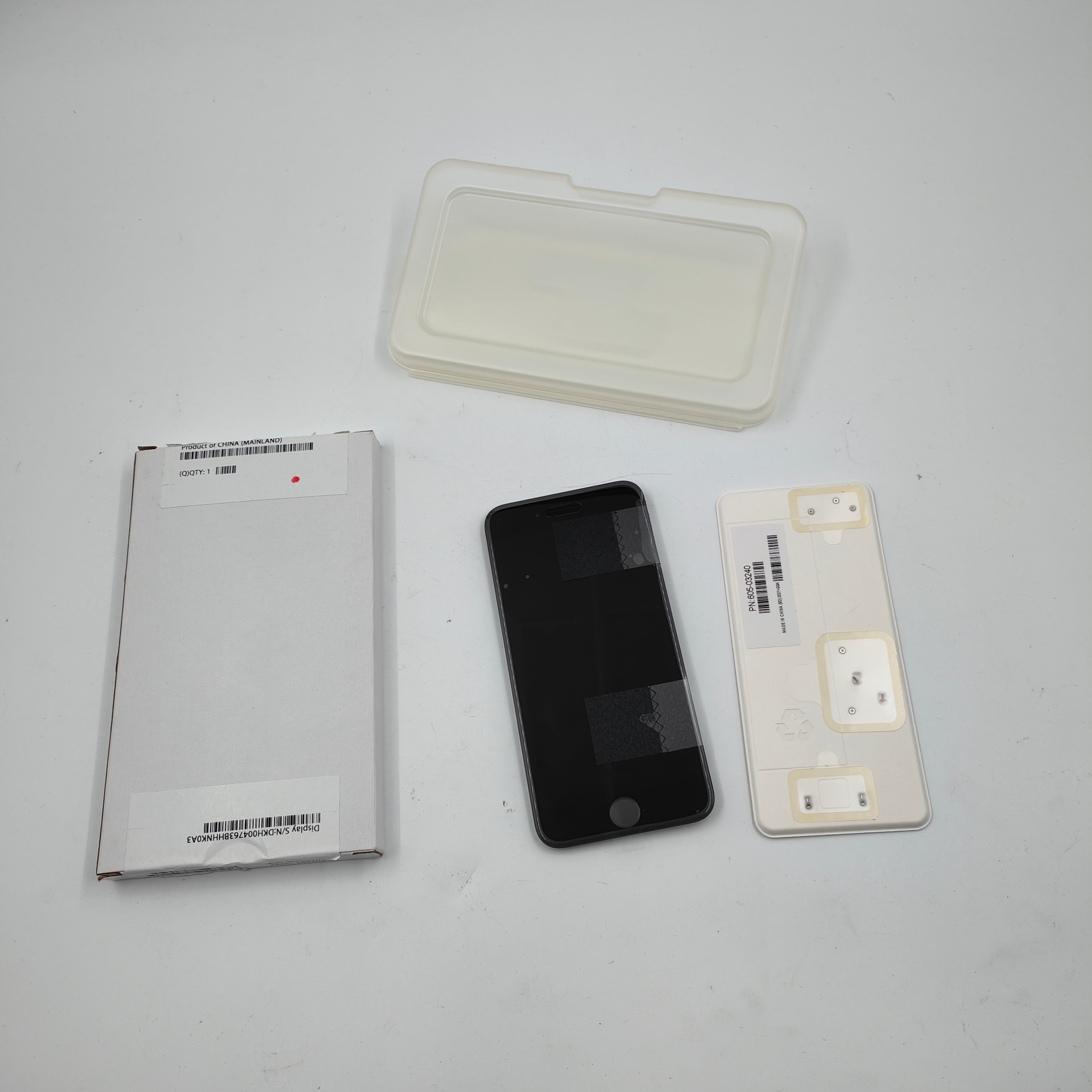 Apple Display, iPhone 8, Red (1 Stuks)