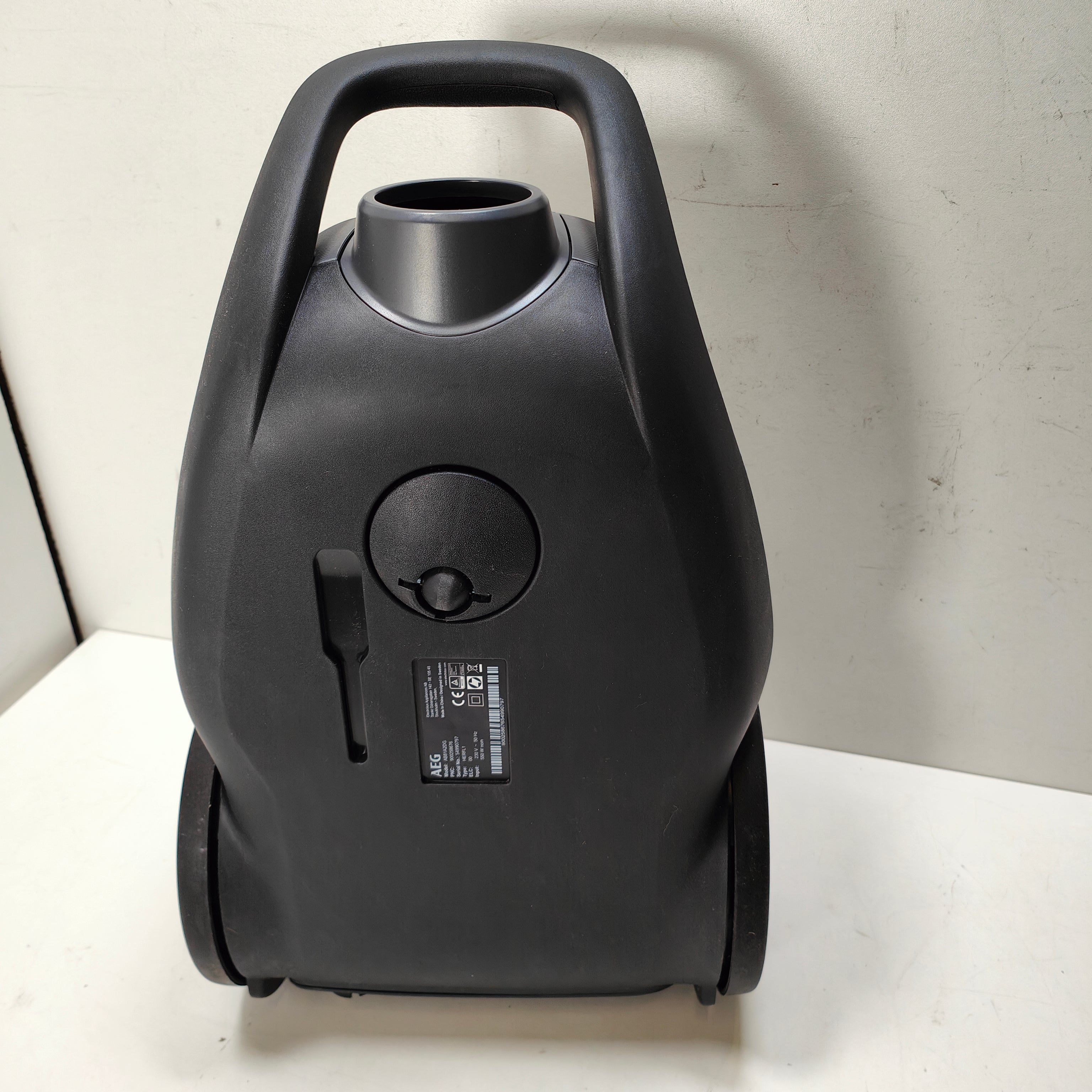AEG AB81A2DG ANIMAL 8000 Vacuum Cleaner with Dust Bag - 69 dB - Tu