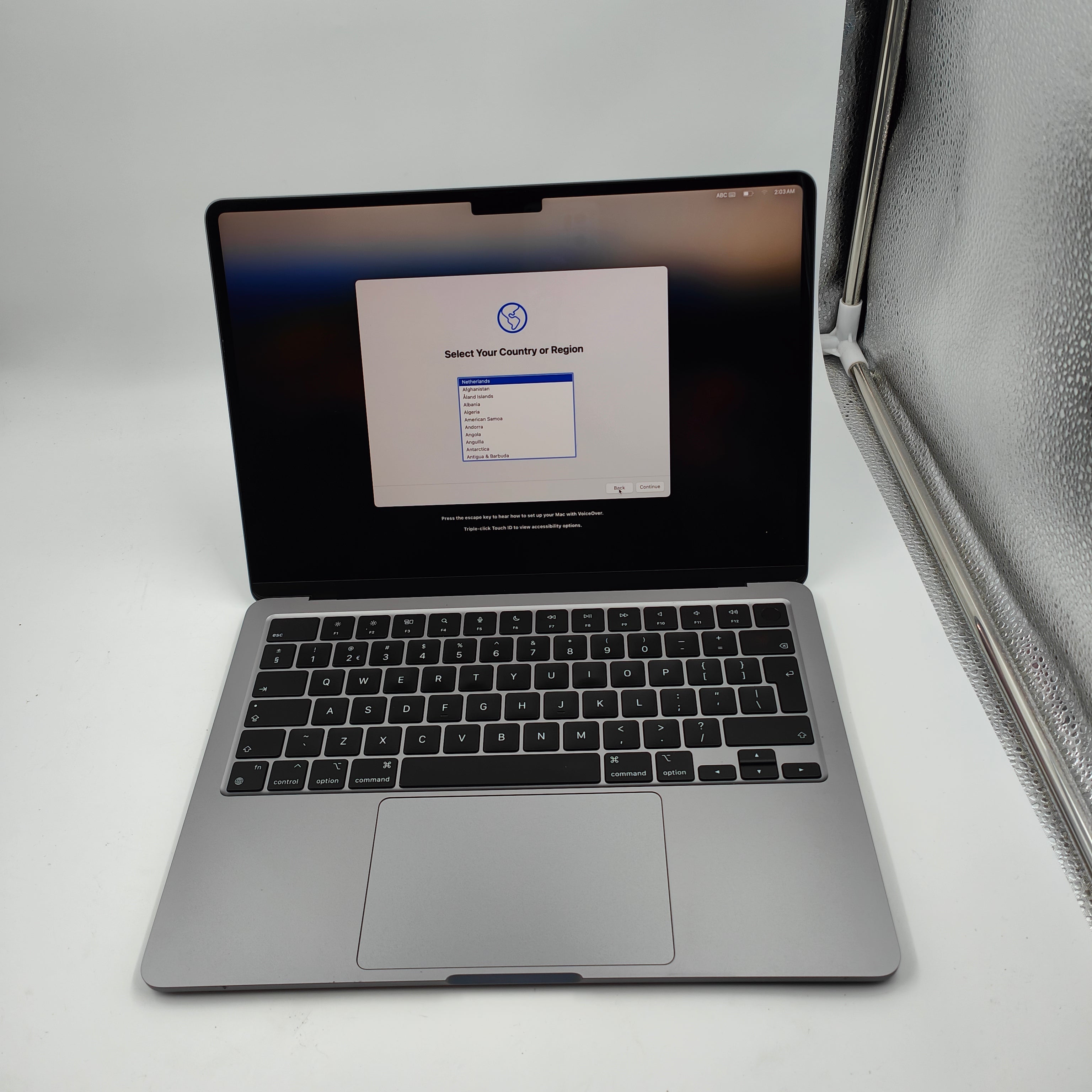 Apple MacBook Air 13" (2024) M3 (8/10) 16GB/512GB Spacegrau QWERTZ