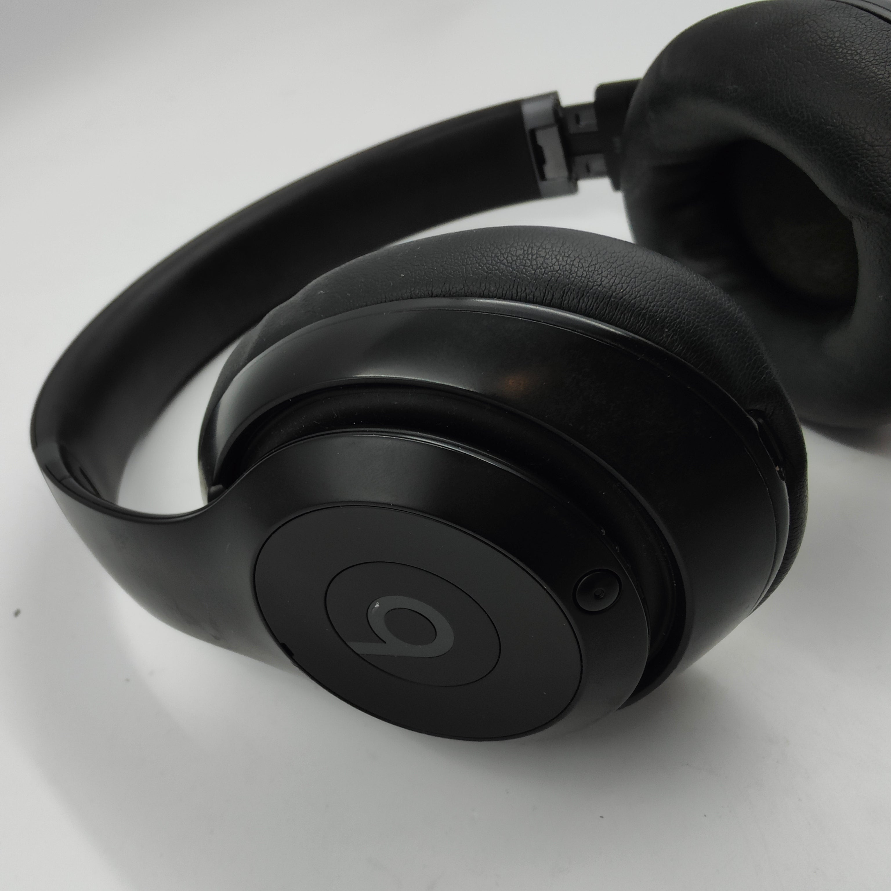 Beats Studio Pro Schwarz