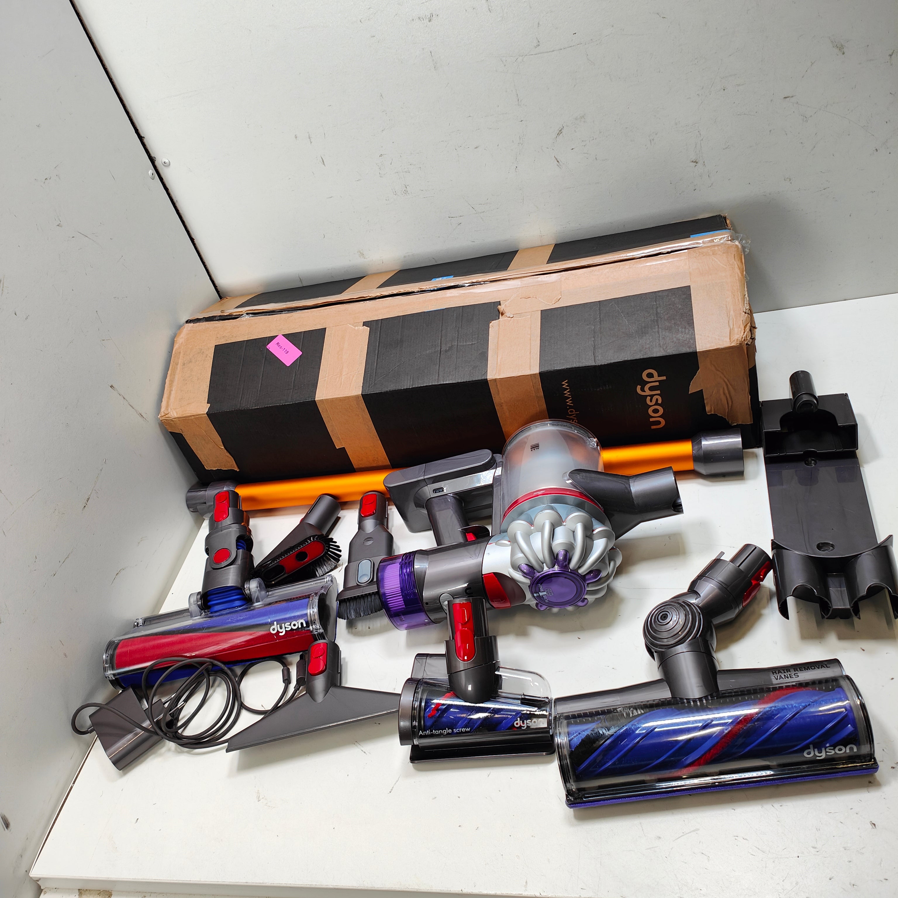 Dyson V8 Absolute 476547-01