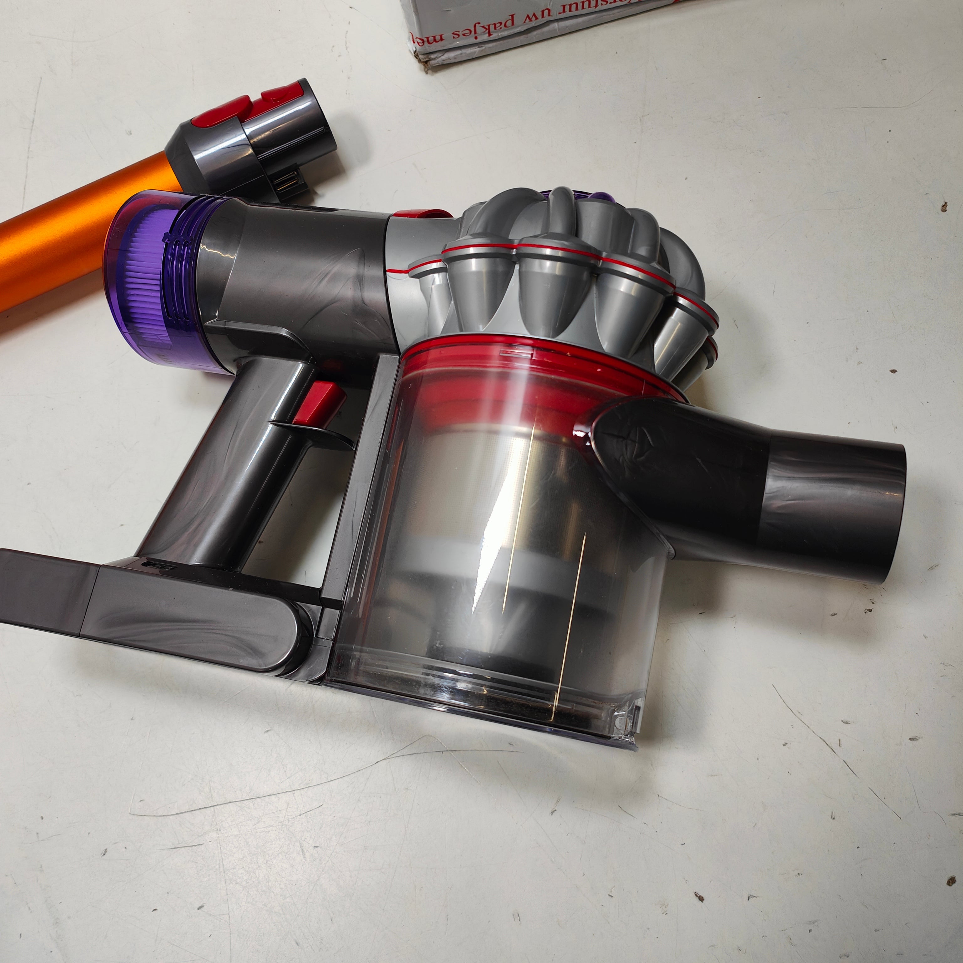 Dyson V8 Absolute 476547-01