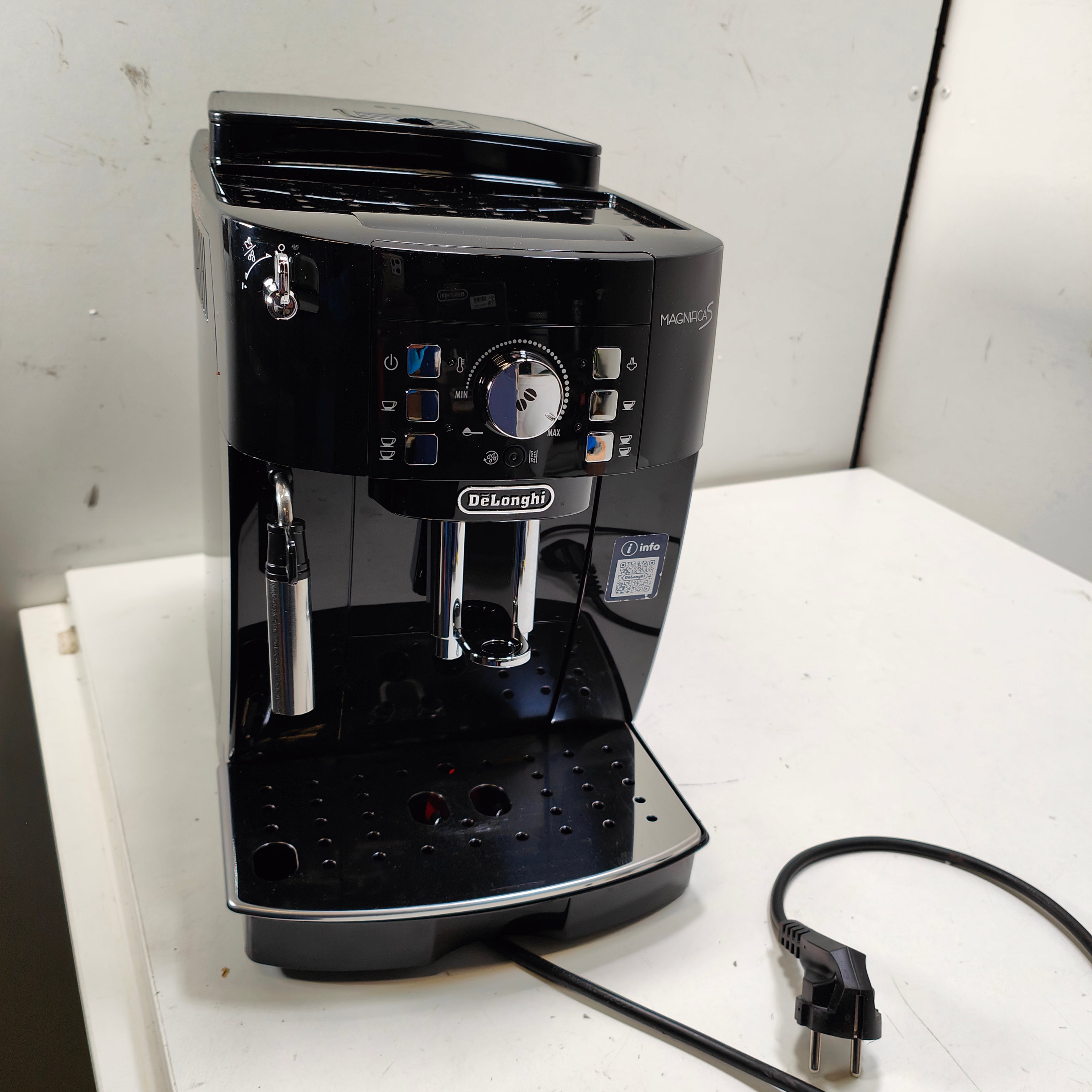 DeLonghi ECAM 21.117.B Magnifica S