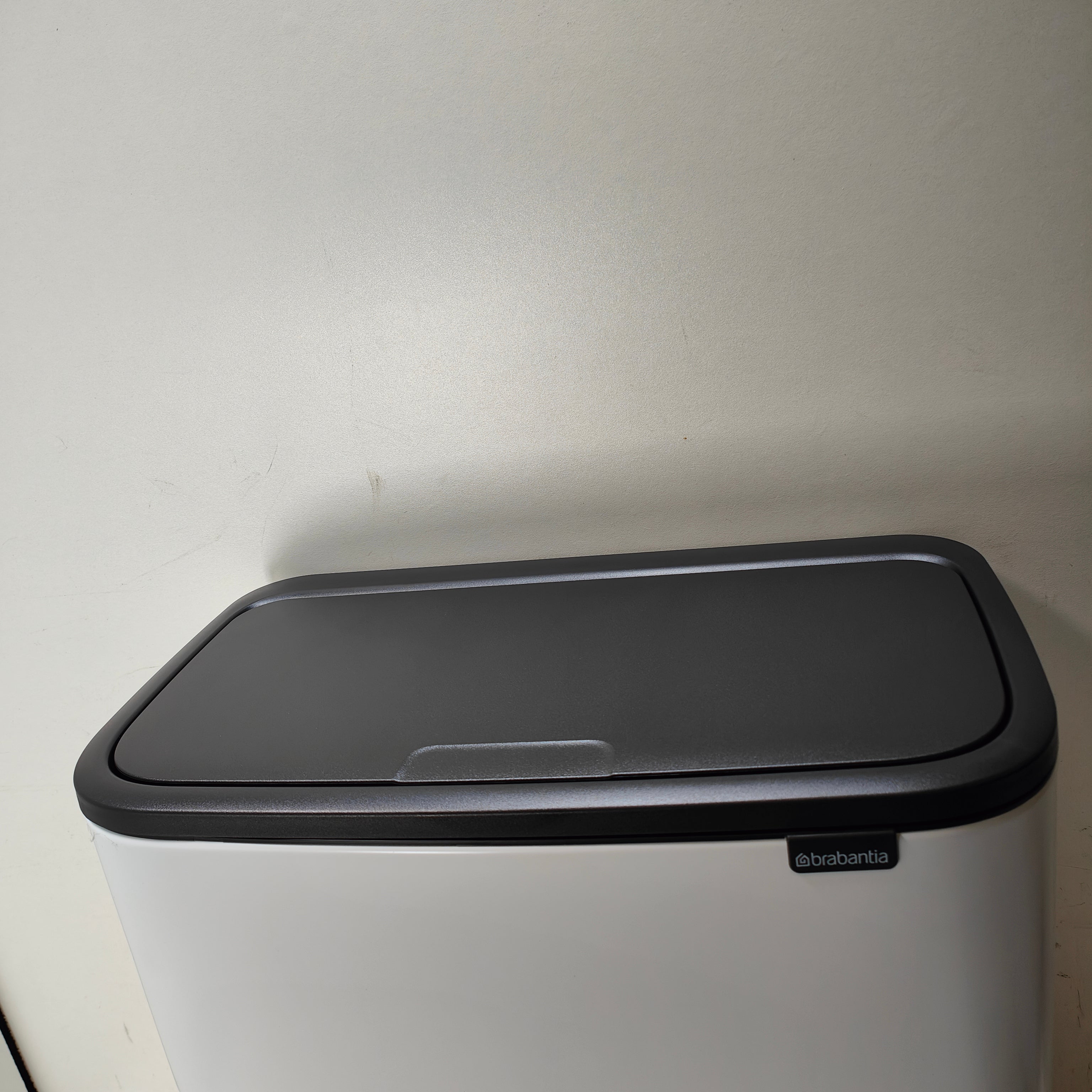 Poubelle Brabantia Bo Touch 60 litres blanche