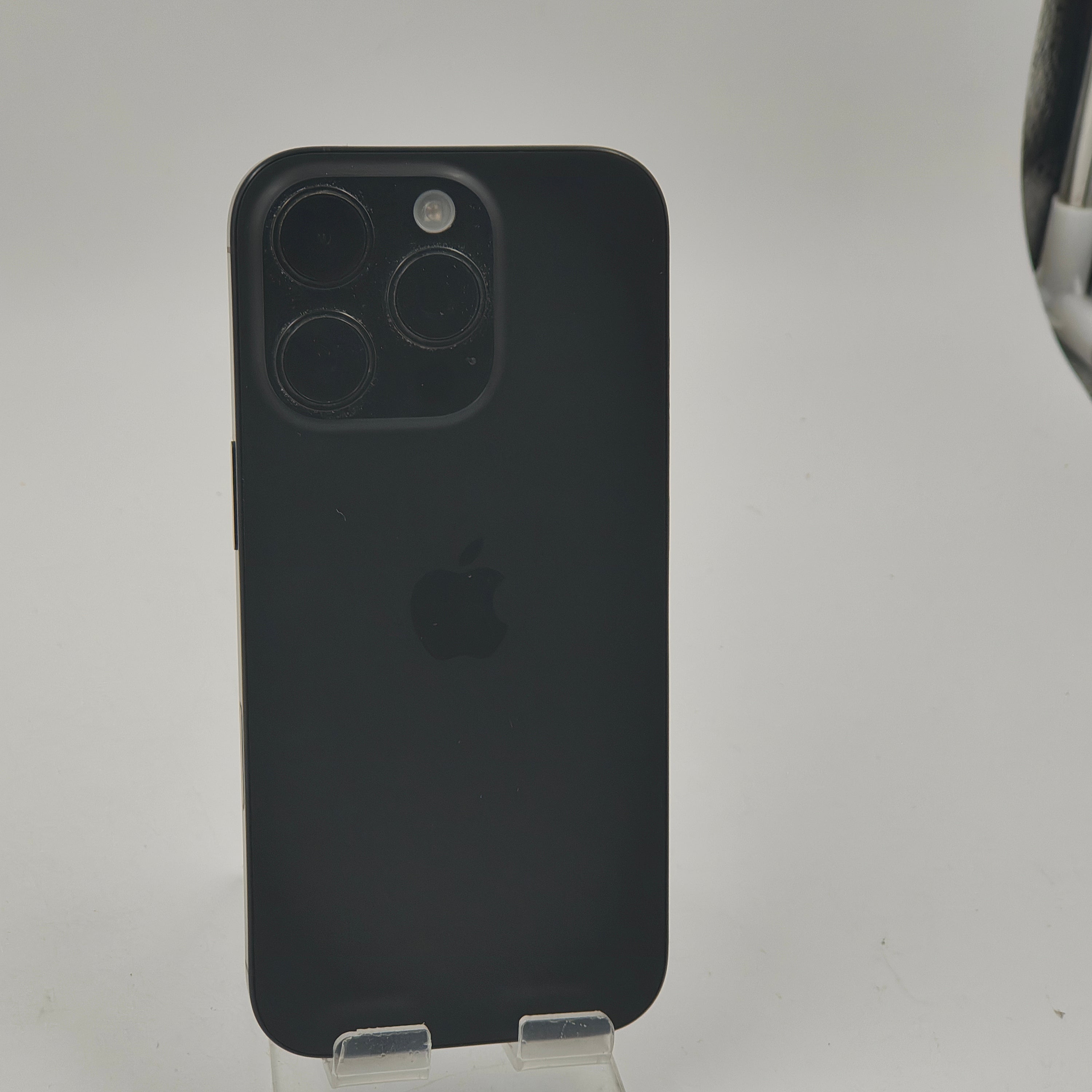 Apple iPhone 16 Pro 256 Go Titane Noir