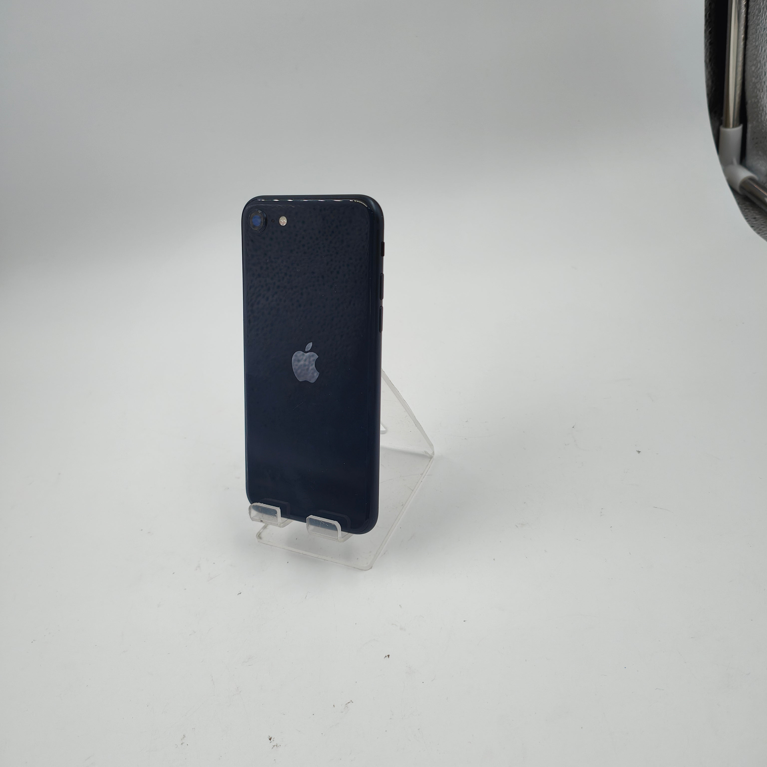 iPhone SE reconditionné (2022) 64 Go Noir