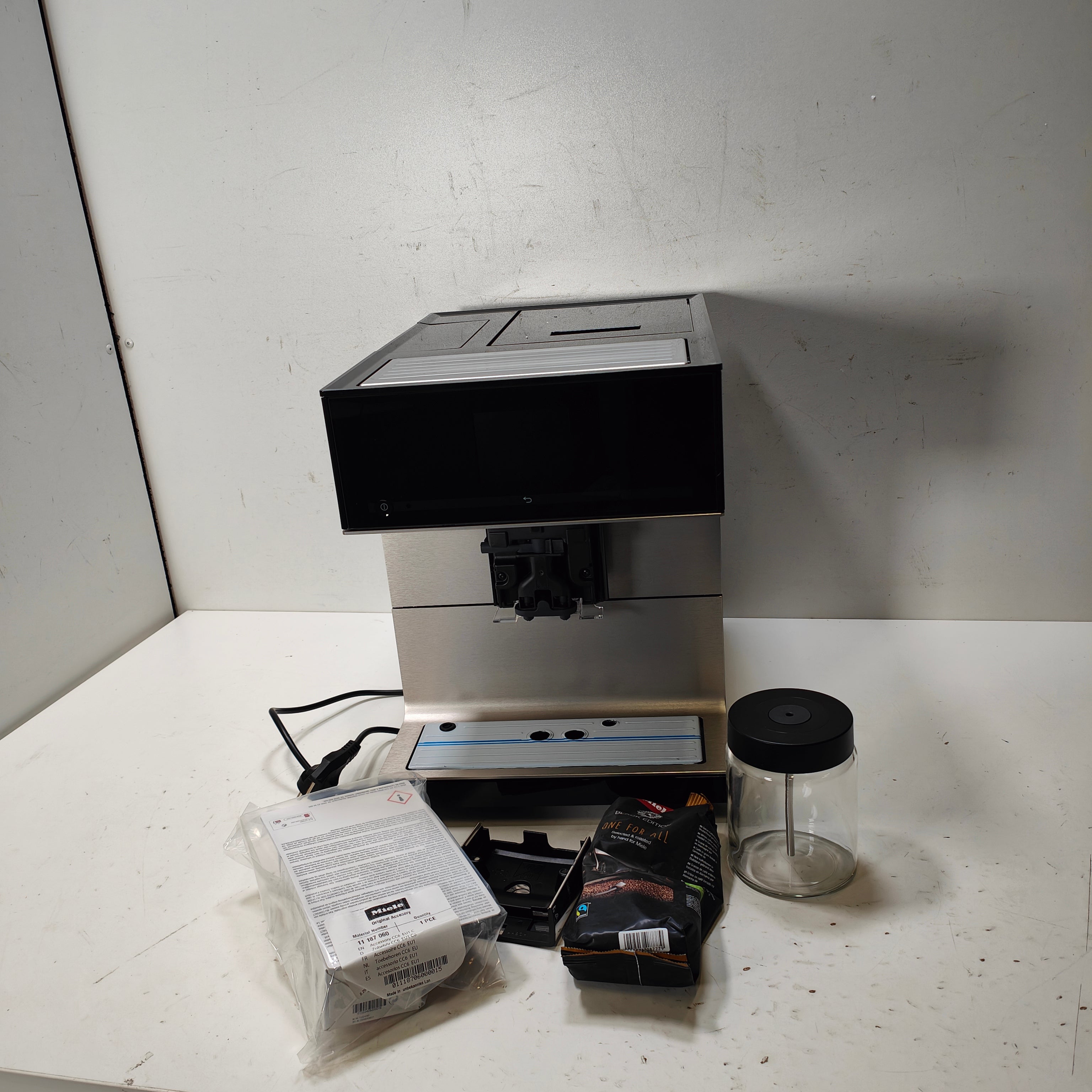 Miele CM 7550 Black