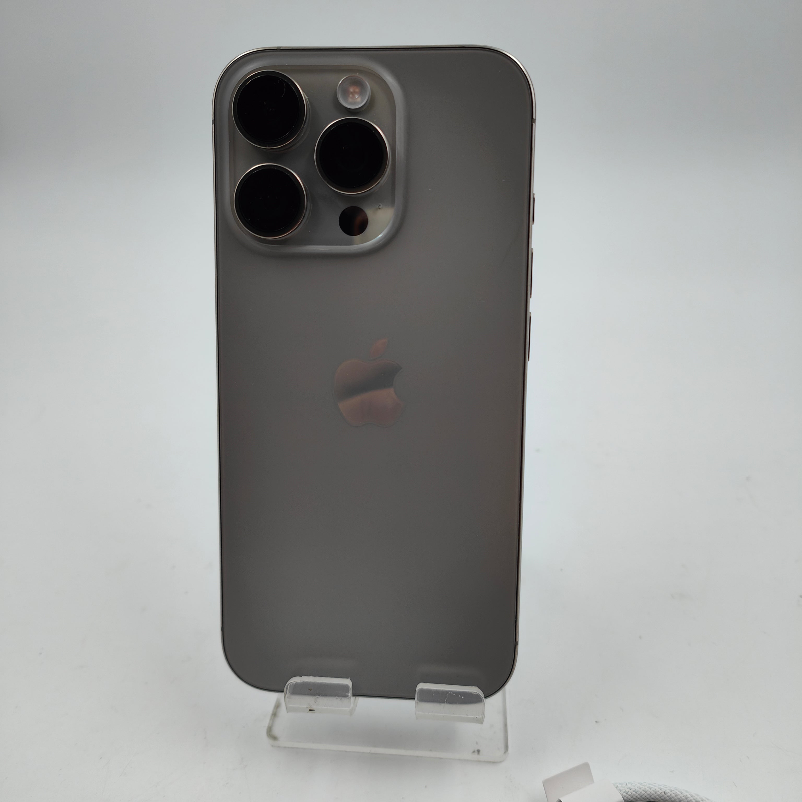 iPhone 16 Pro reconditionné 256 Go Titane naturel