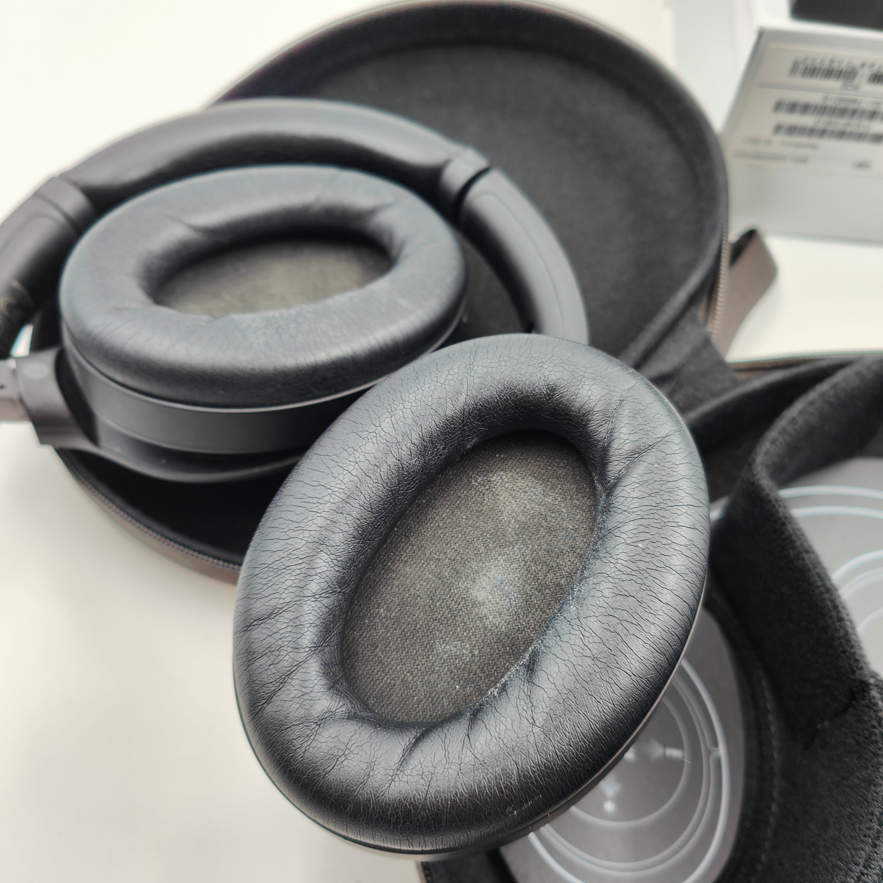 Sony WH-1000XM4 Schwarz