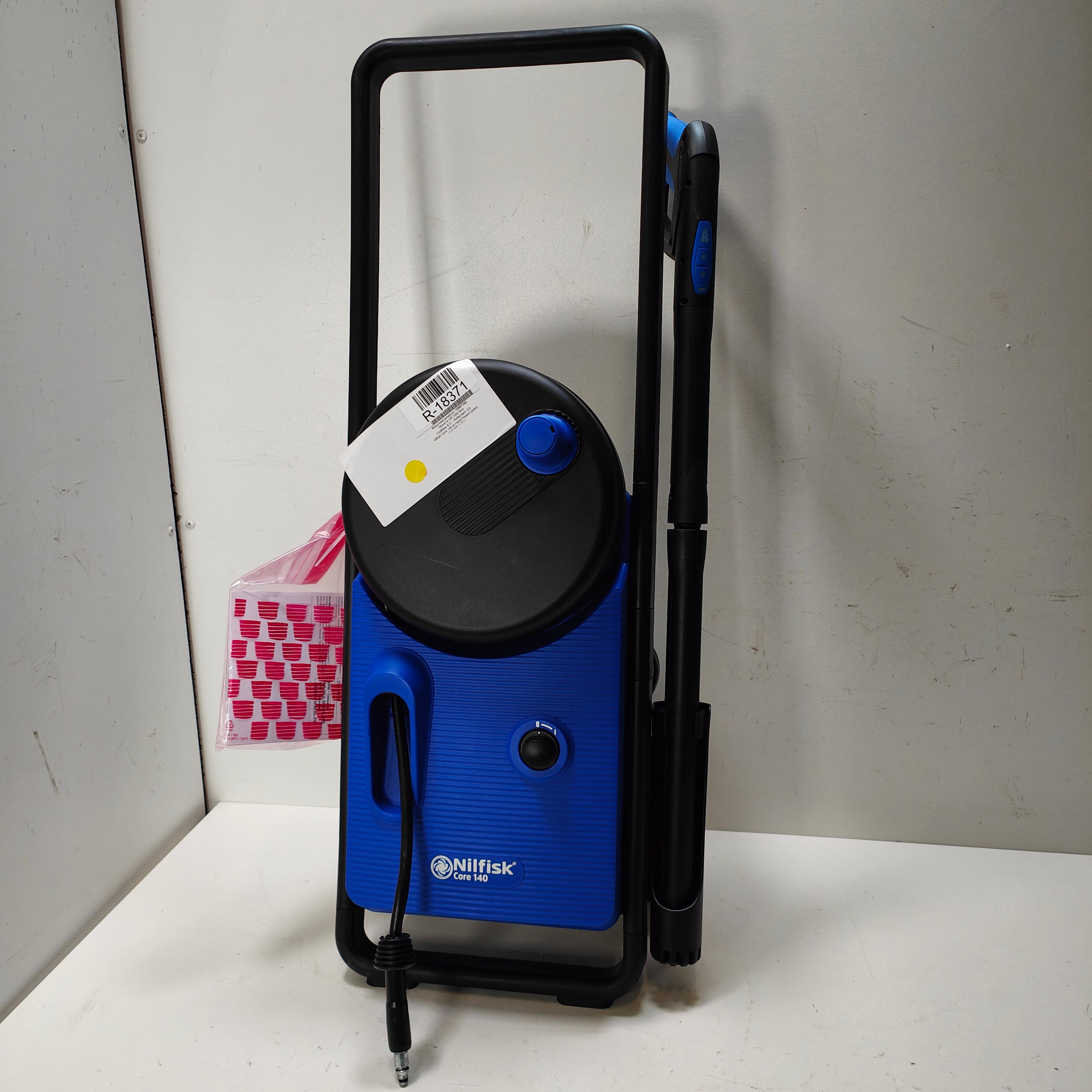 Nilfisk Core 140 In Hand PowerControl
