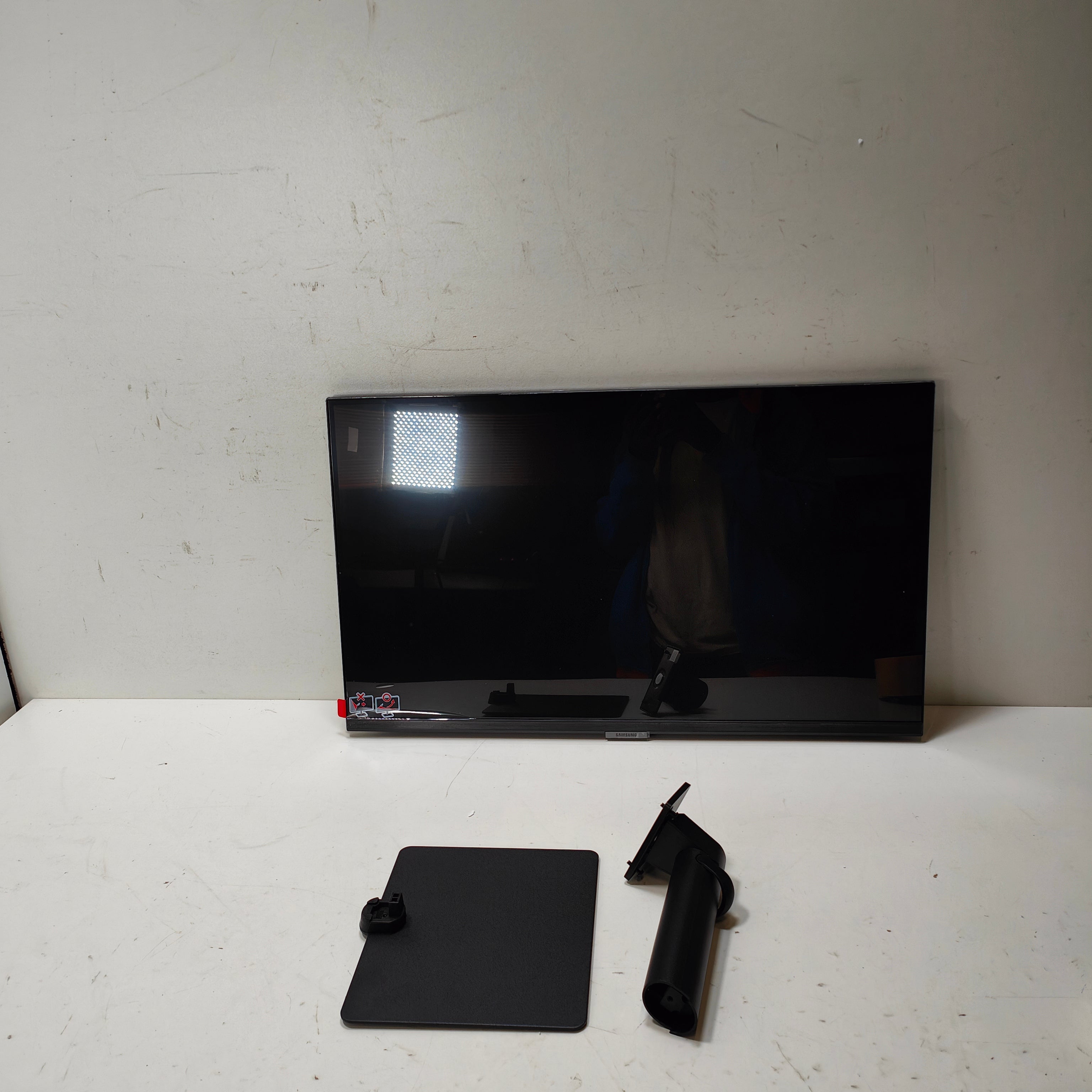 Samsung LS27DM502EUXEN Smart M5