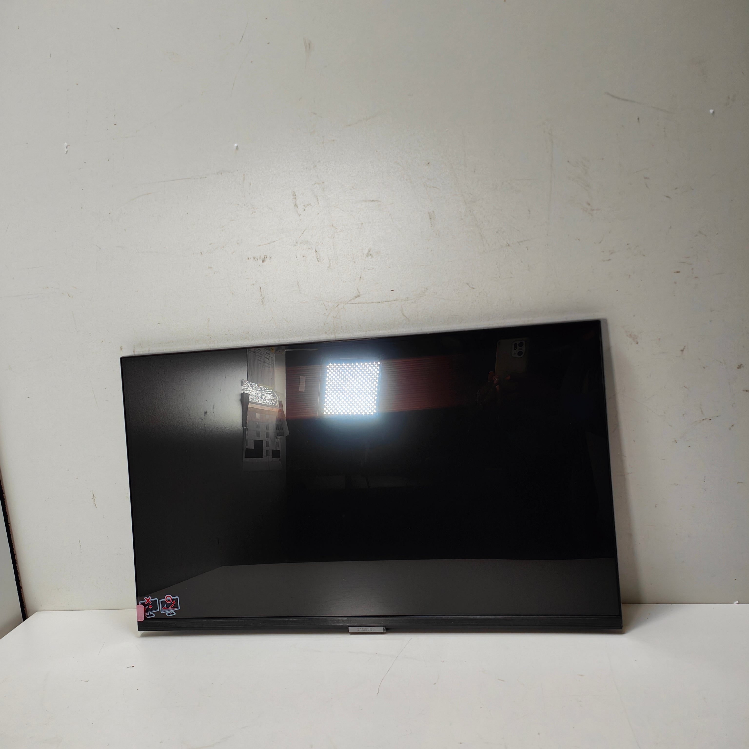 Samsung LS27DM502EUXEN Smart M5