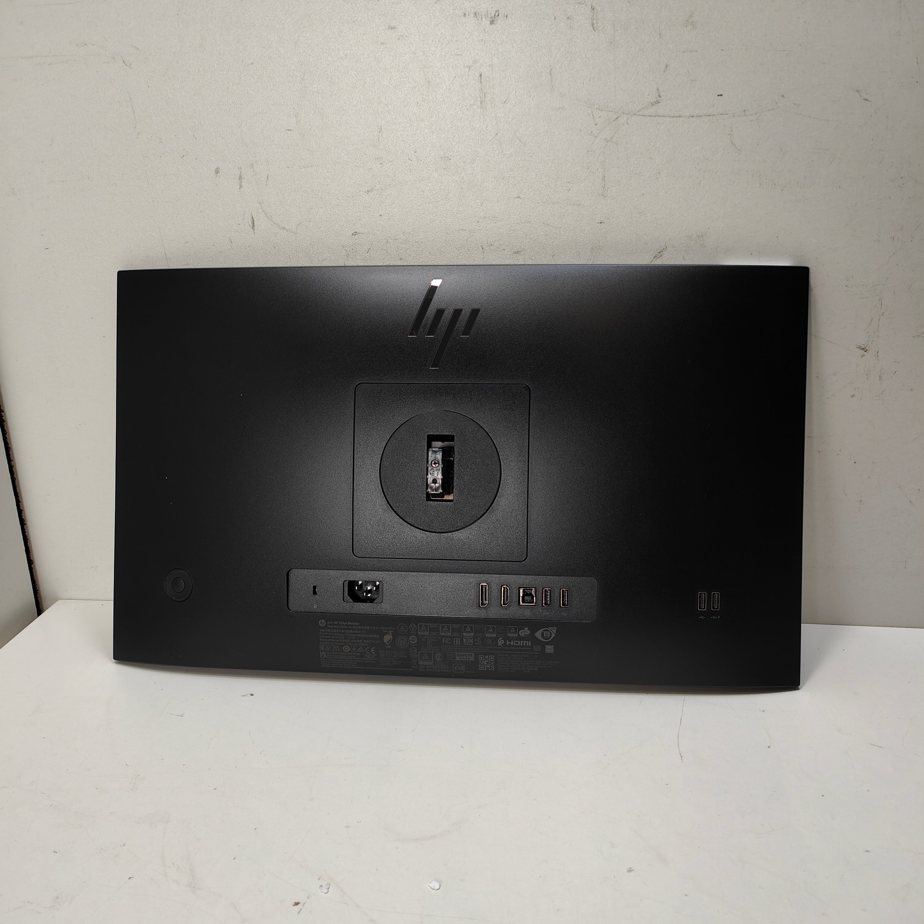 HP E24
