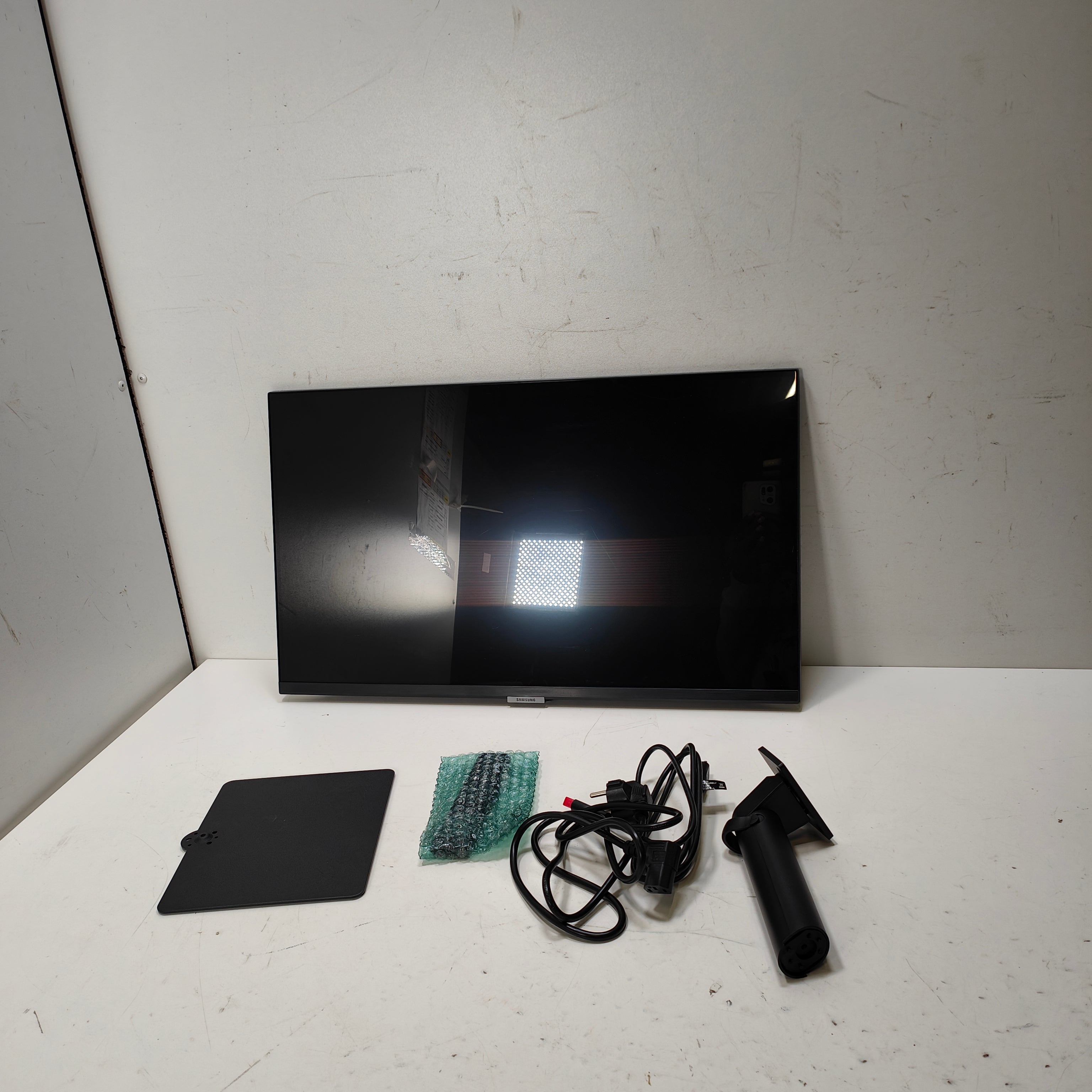 Samsung LS27DM502EUXEN Smart M5