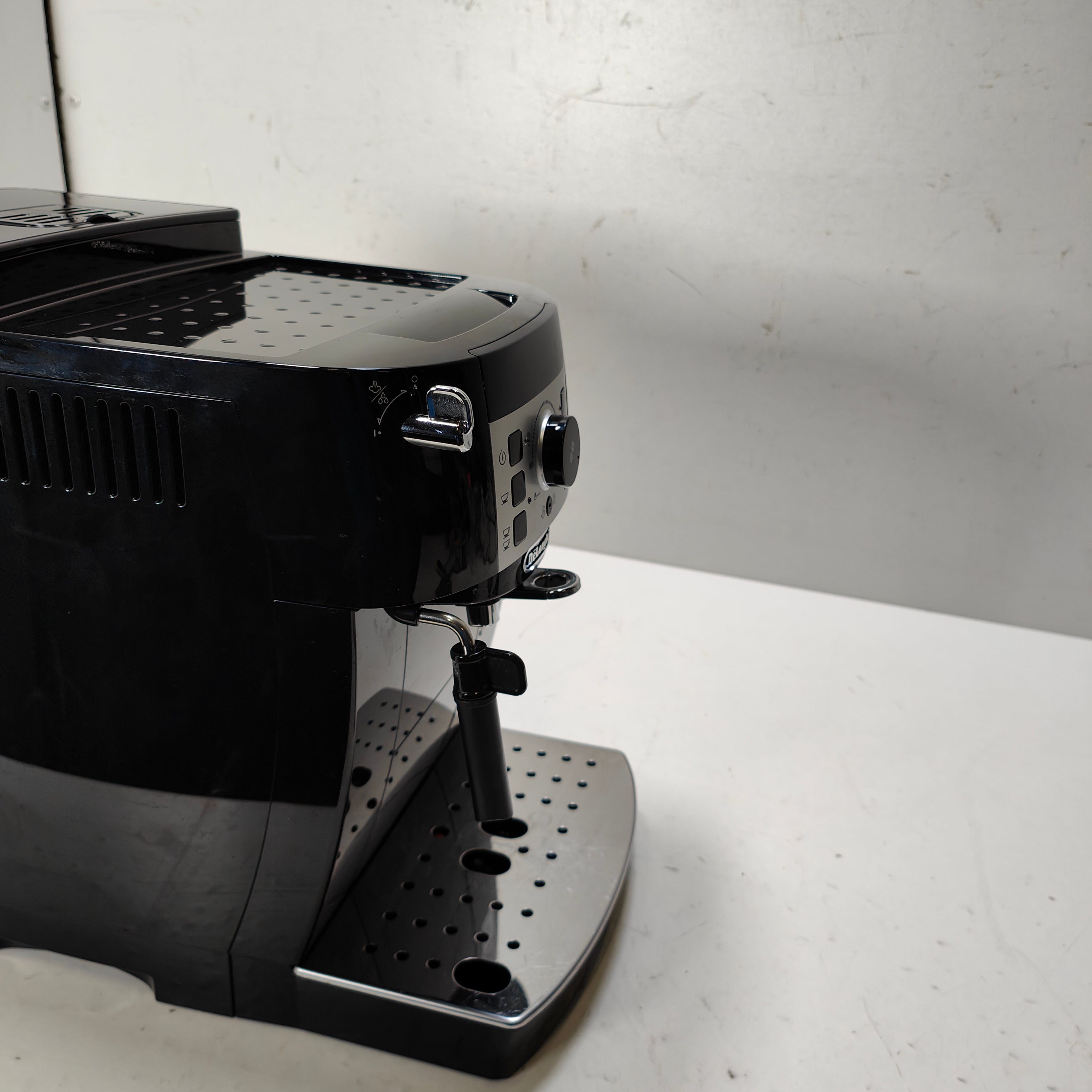 DeLonghi ECAM 20.110.B Magnifica