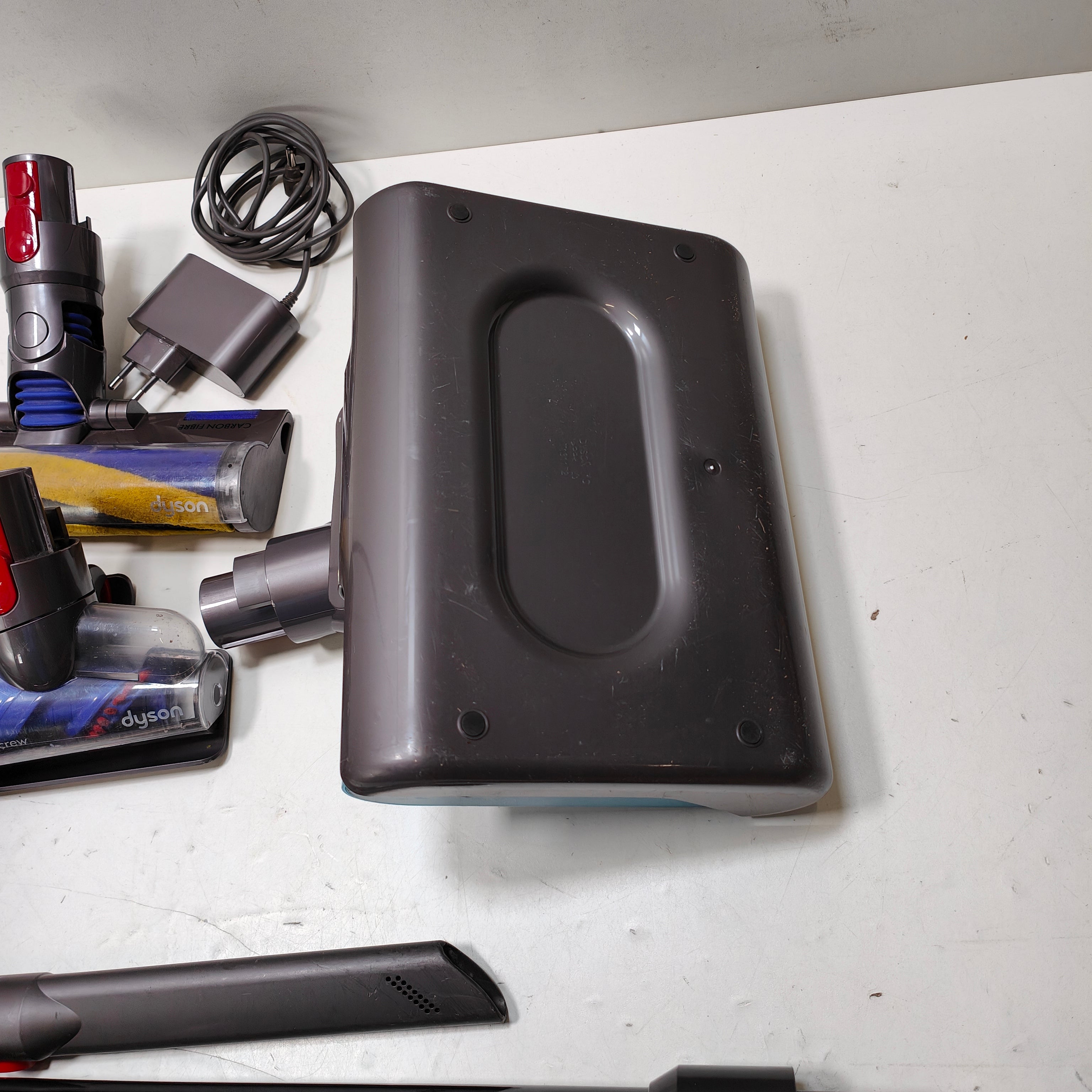 Dyson V15s Detect Submarine