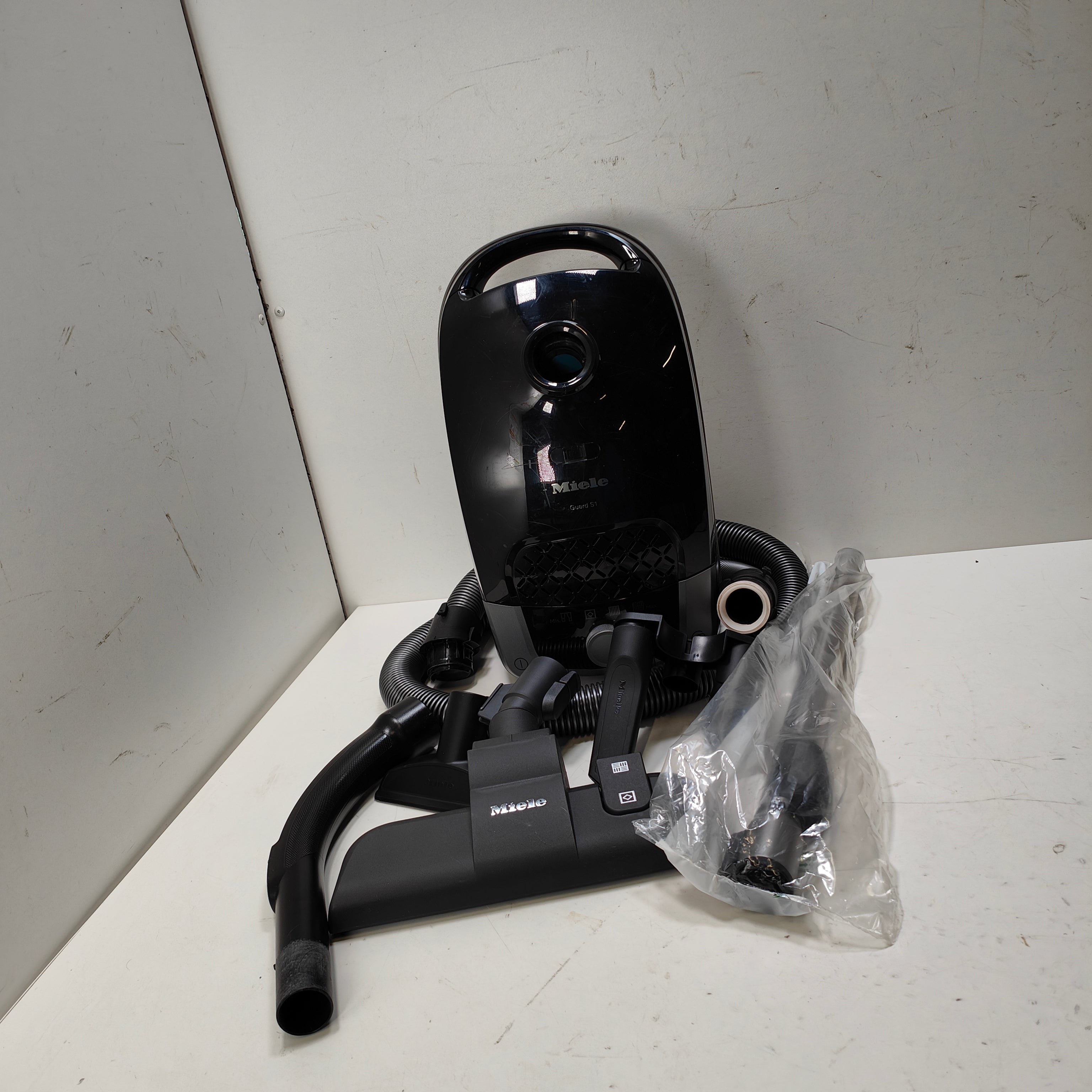 Miele Guard S1 Obsidianschwarz