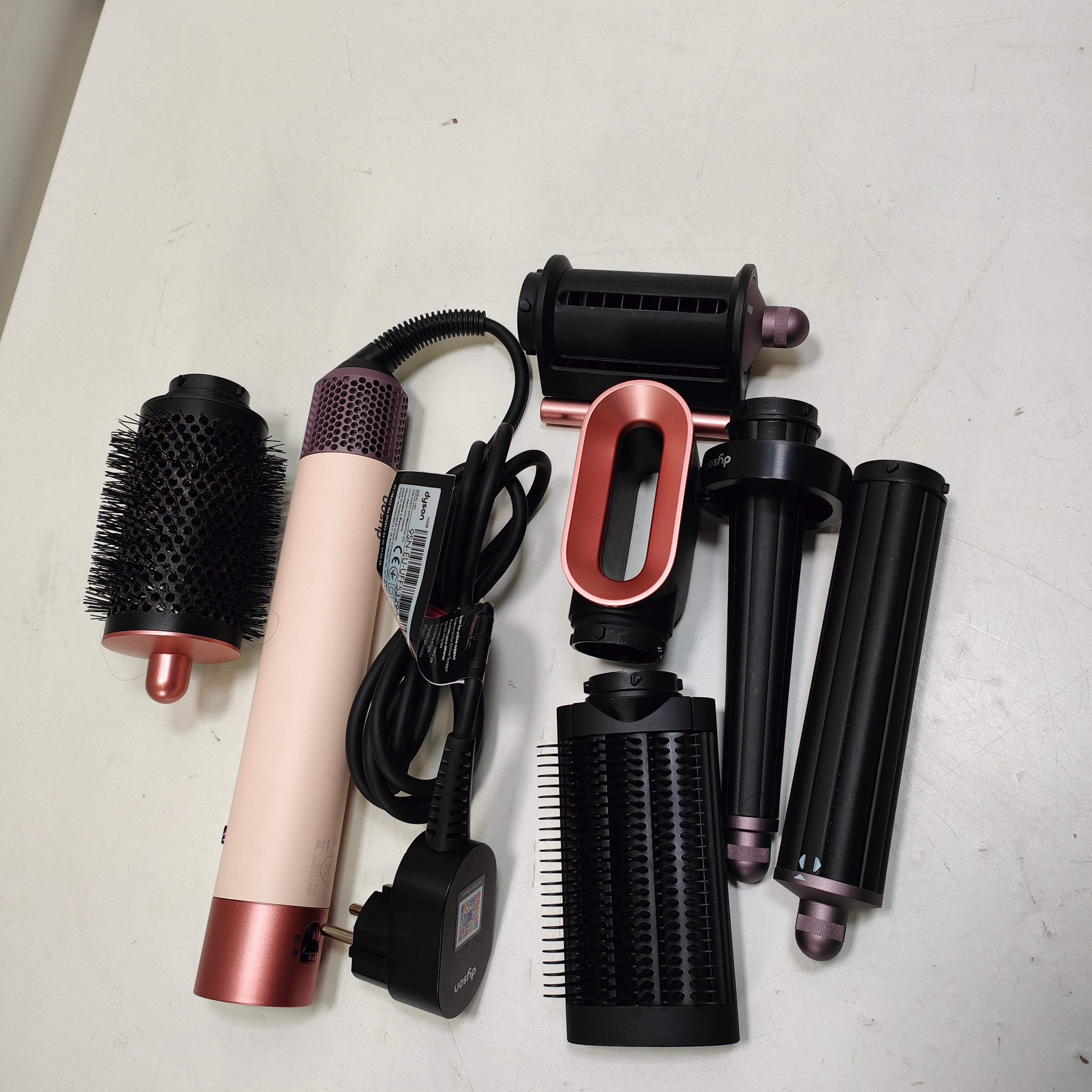 Dyson Airwrap Straight+Wavy Ceramic Pink