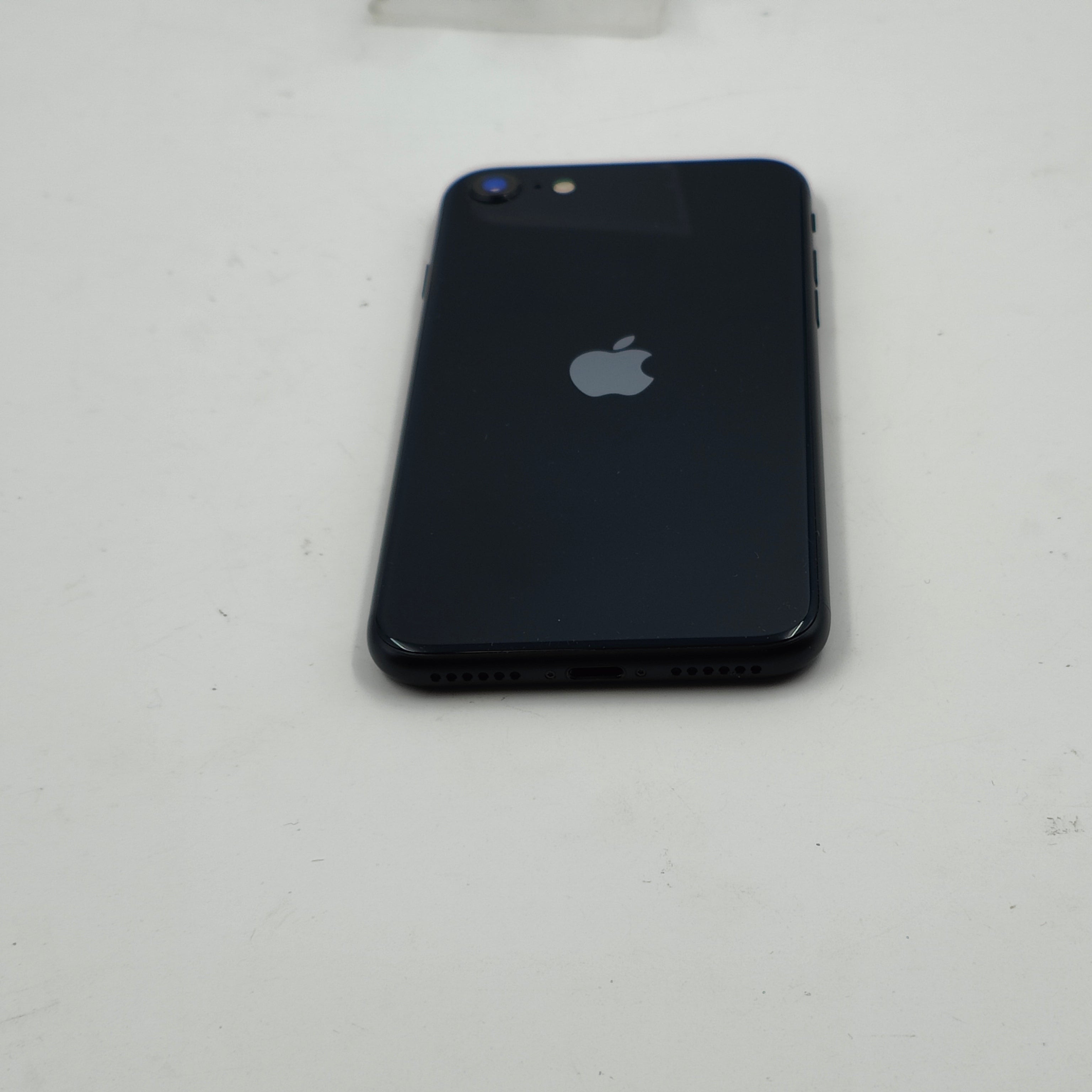 Refurbished iPhone SE (3rd gen) Midnight 64GB