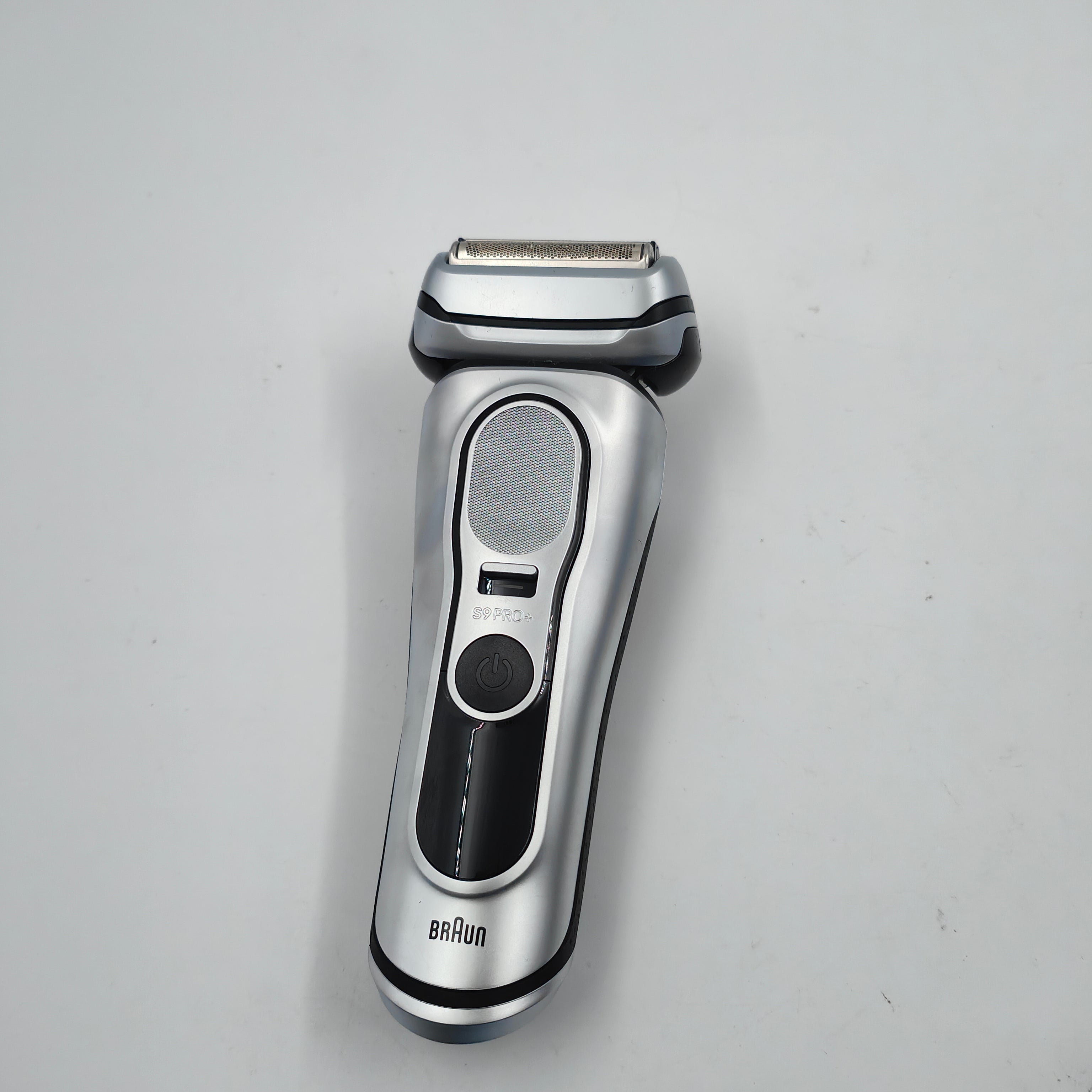 Braun Series 9 PRO+ 9667CC Silber