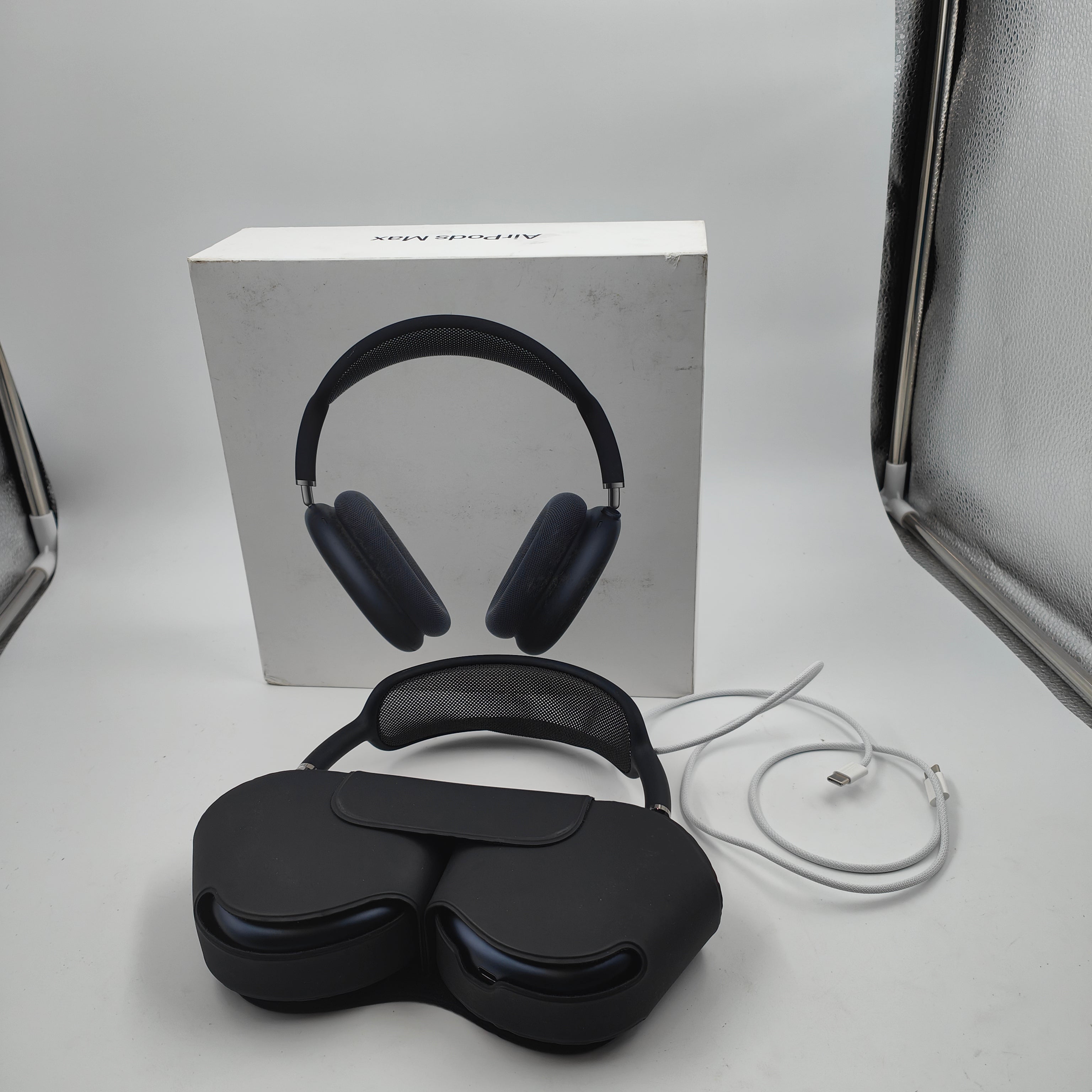 Apple AirPods Max Schwarz