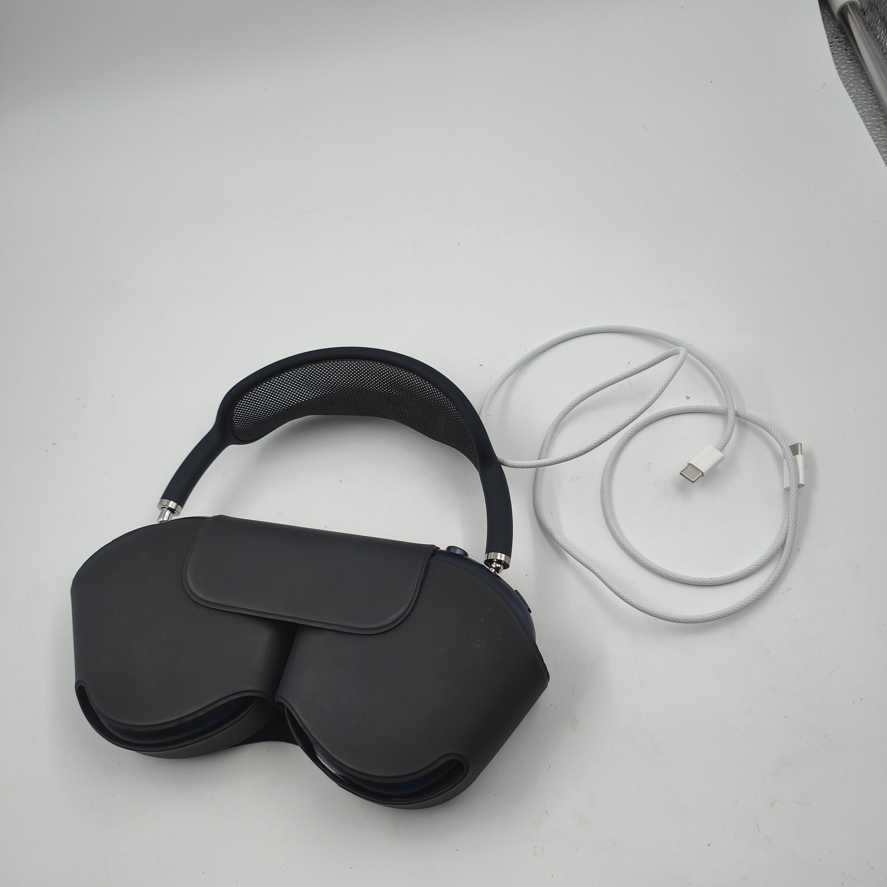 Apple AirPods Max Schwarz