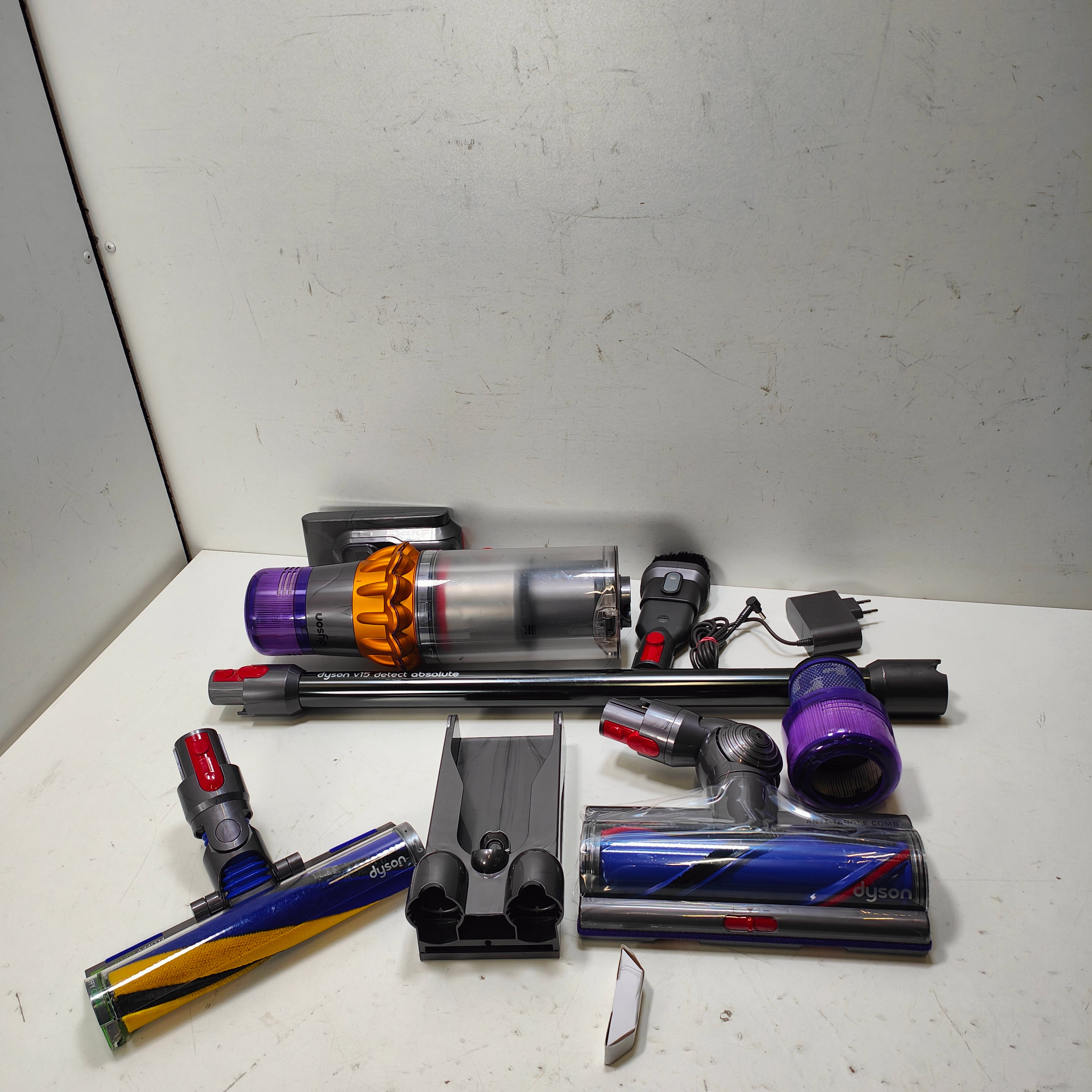 Dyson V15 Detect Absolute