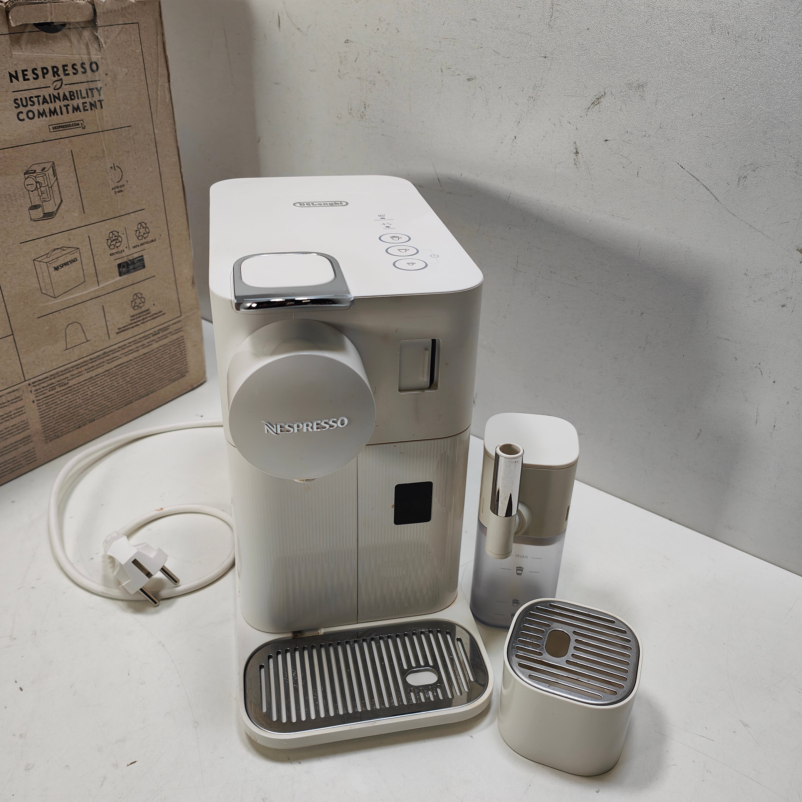 DeLonghi Nespresso Lattissima One EN510.W Weiß
