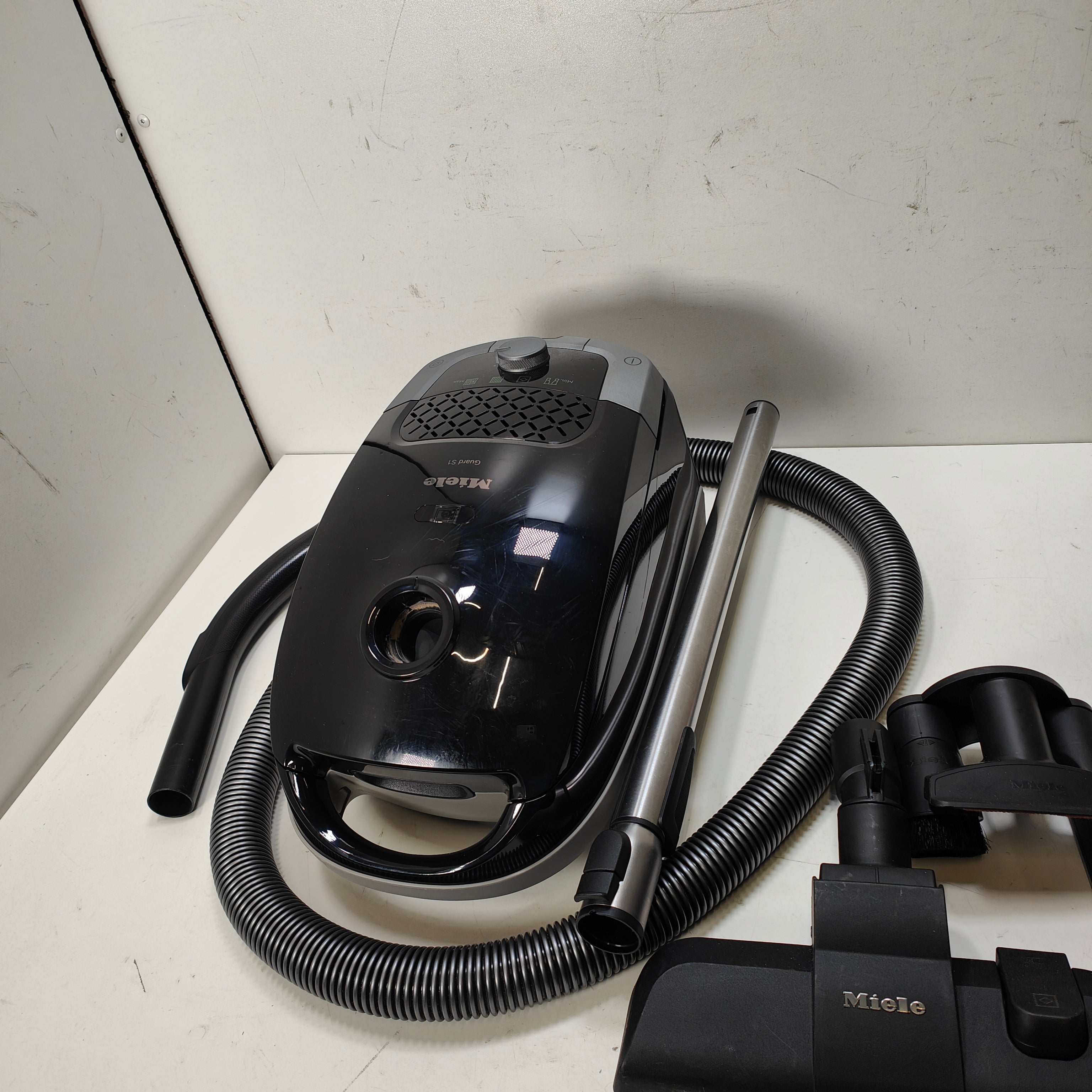 Miele Guard S1 Obsidianschwarz
