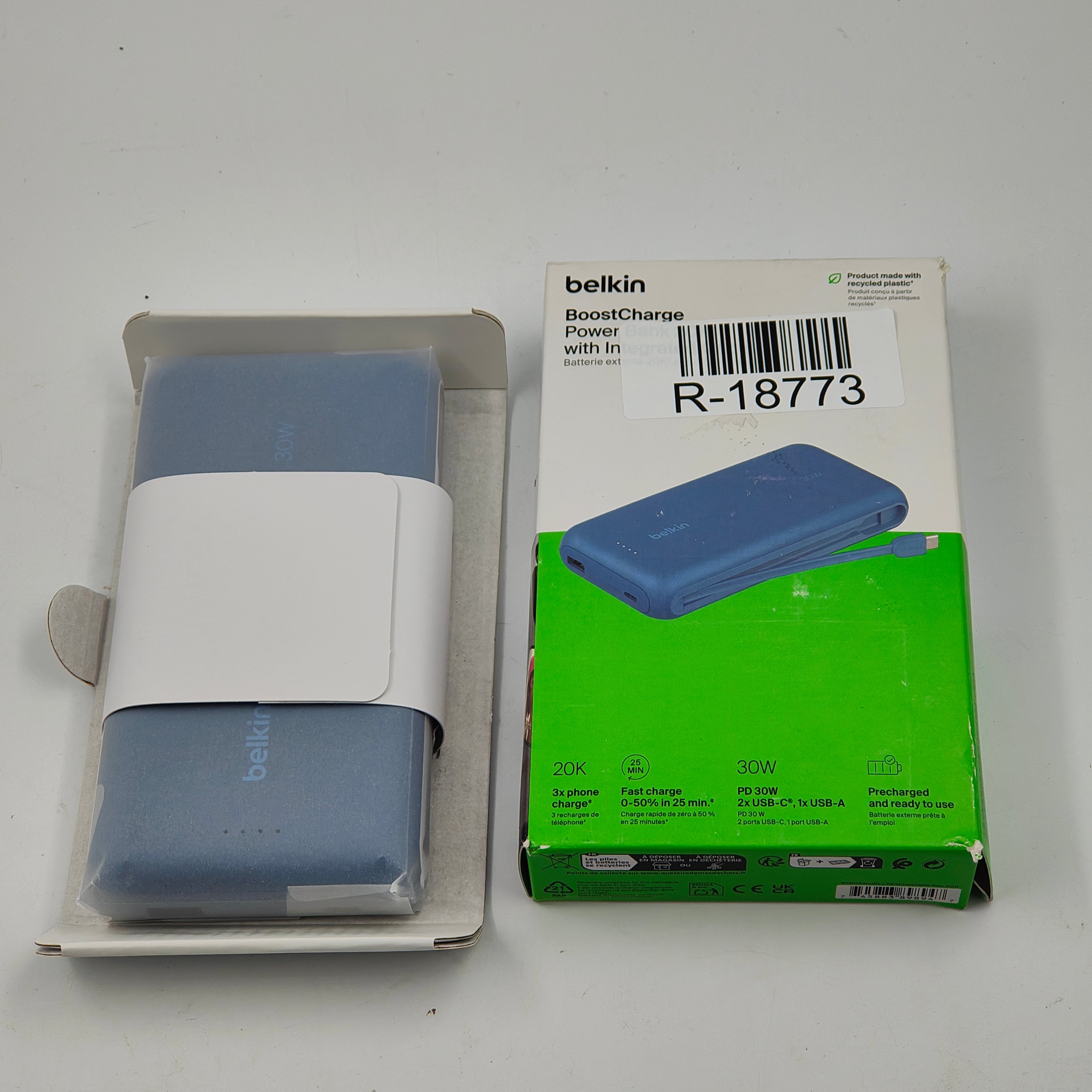 Powerbank Belkin 20000 mAh 30W PD avec câble USB-C intégré – Bleu