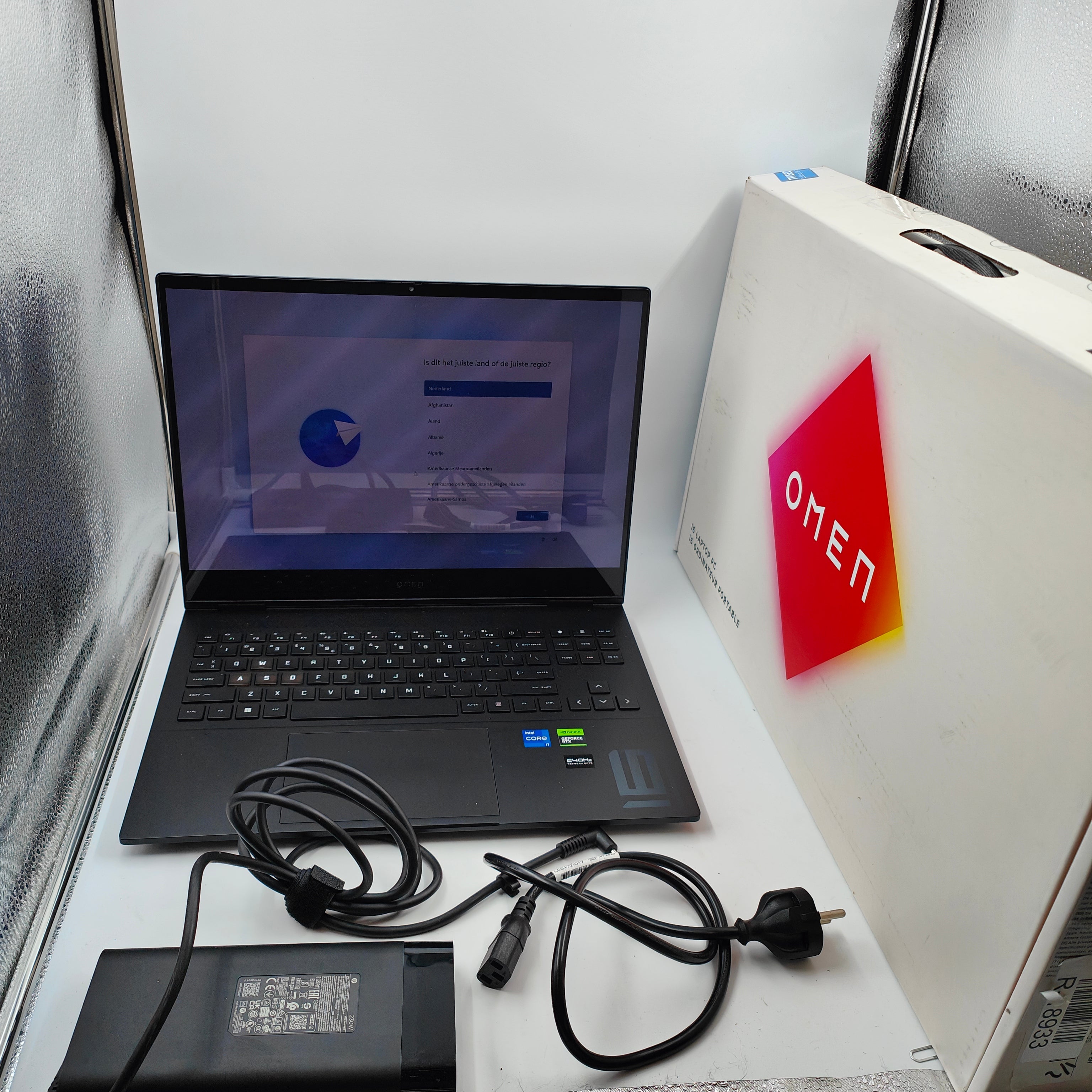 HP OMEN Transcend 16-u1975nd QWERTY