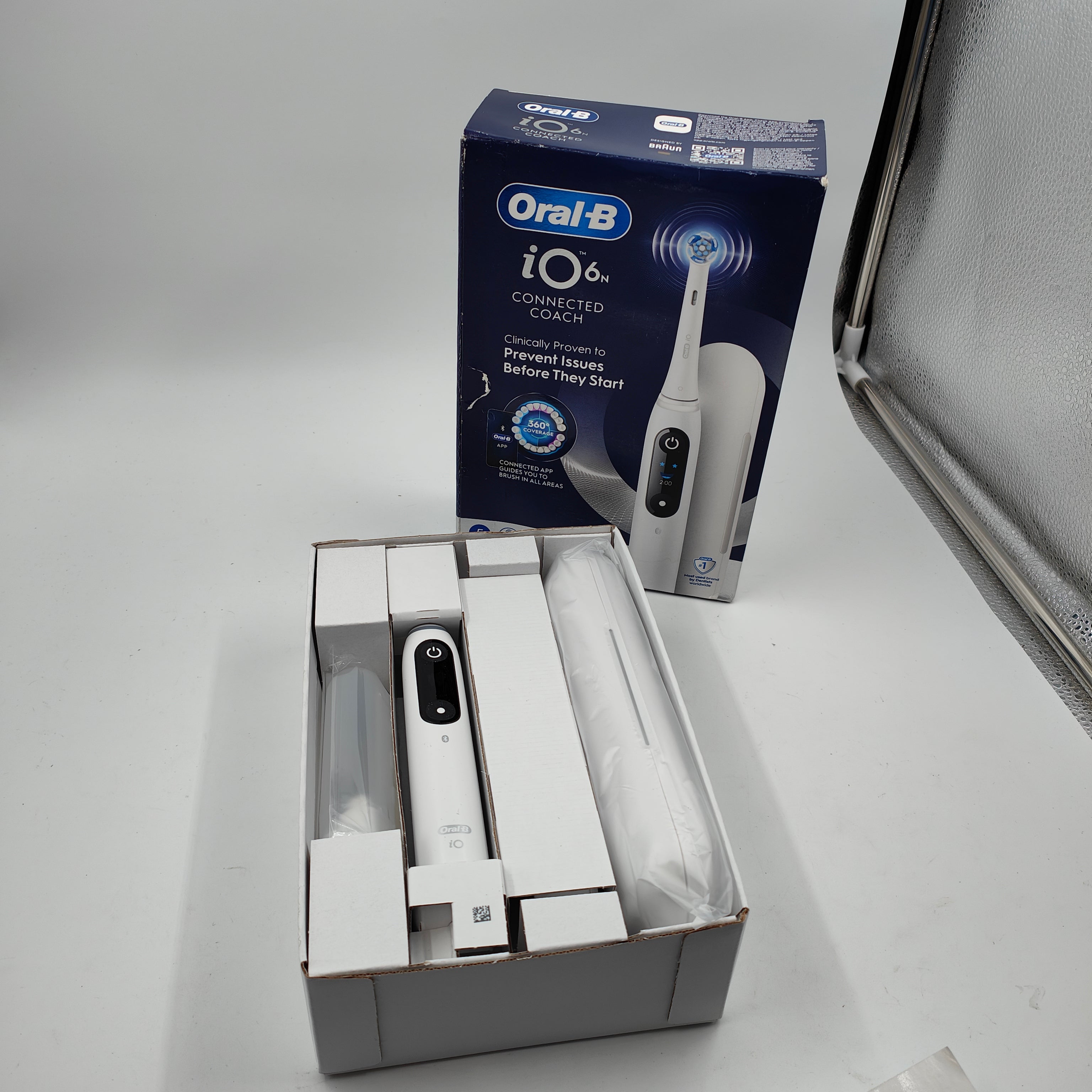Oral-B iO Serie 6N Weiß + extra iO Sanfte Pflege Aufsteckbürste