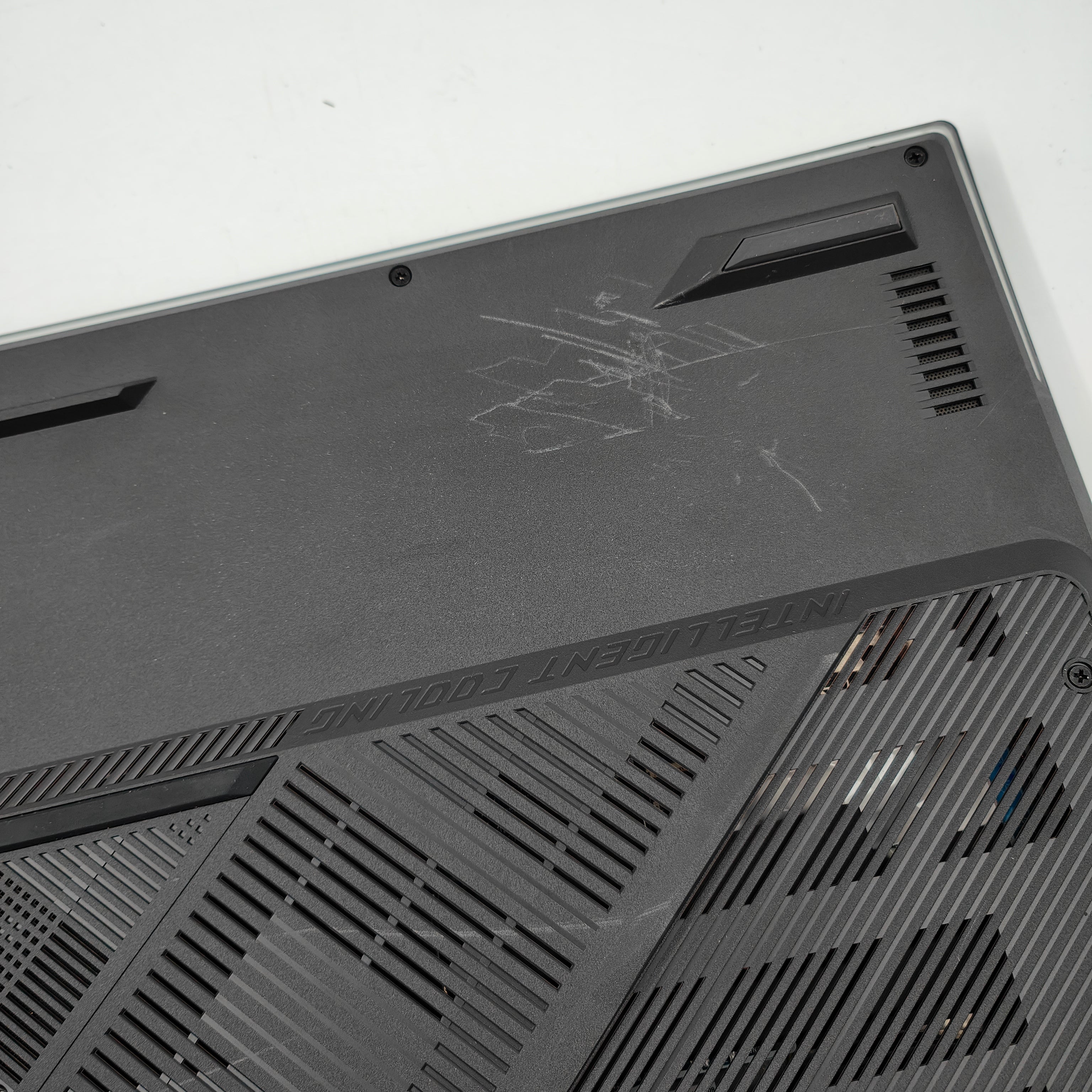 Asus ROG Strix G18 G814JIR-N6094W AZERTY